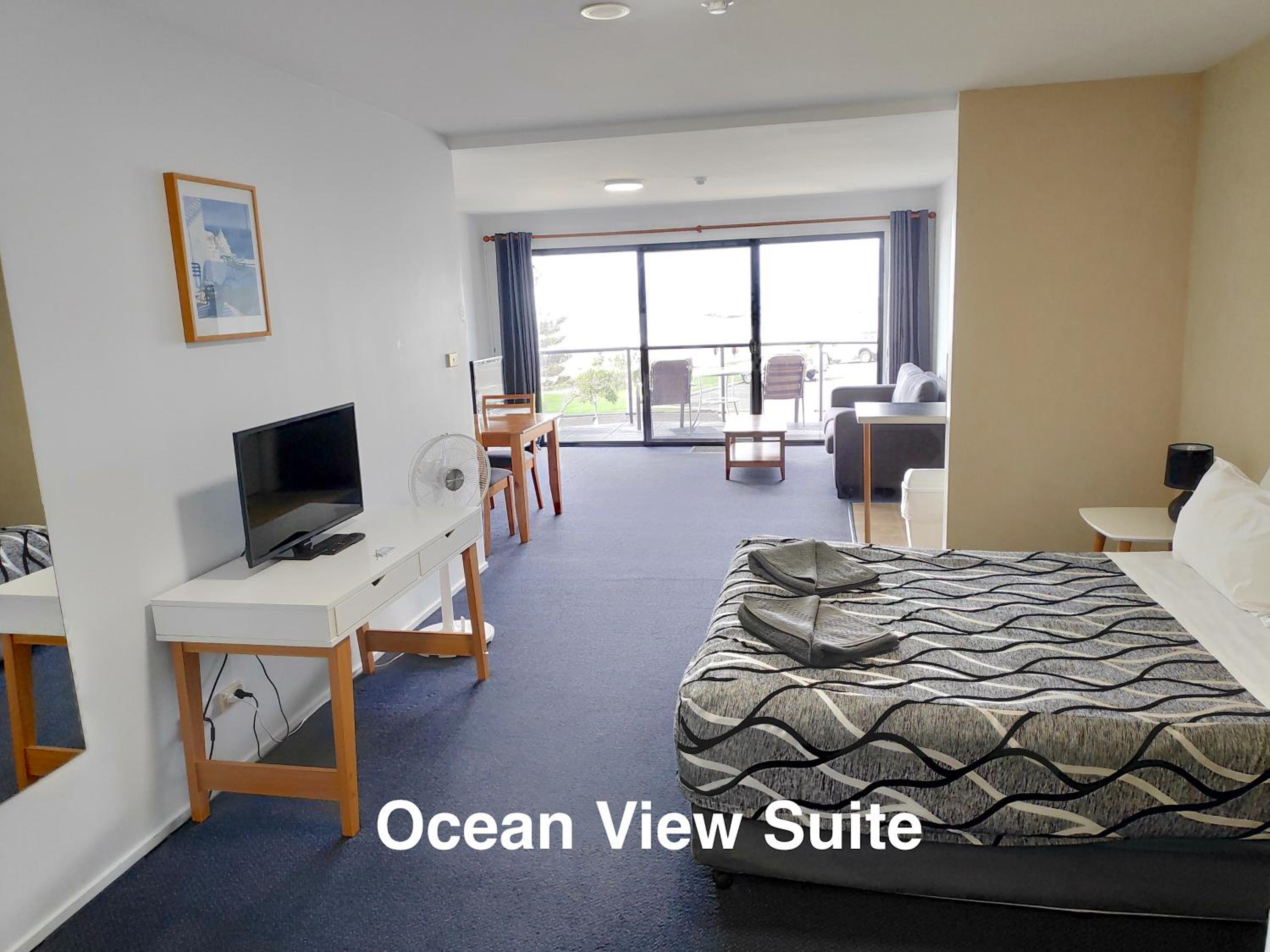 Beach House Mollymook