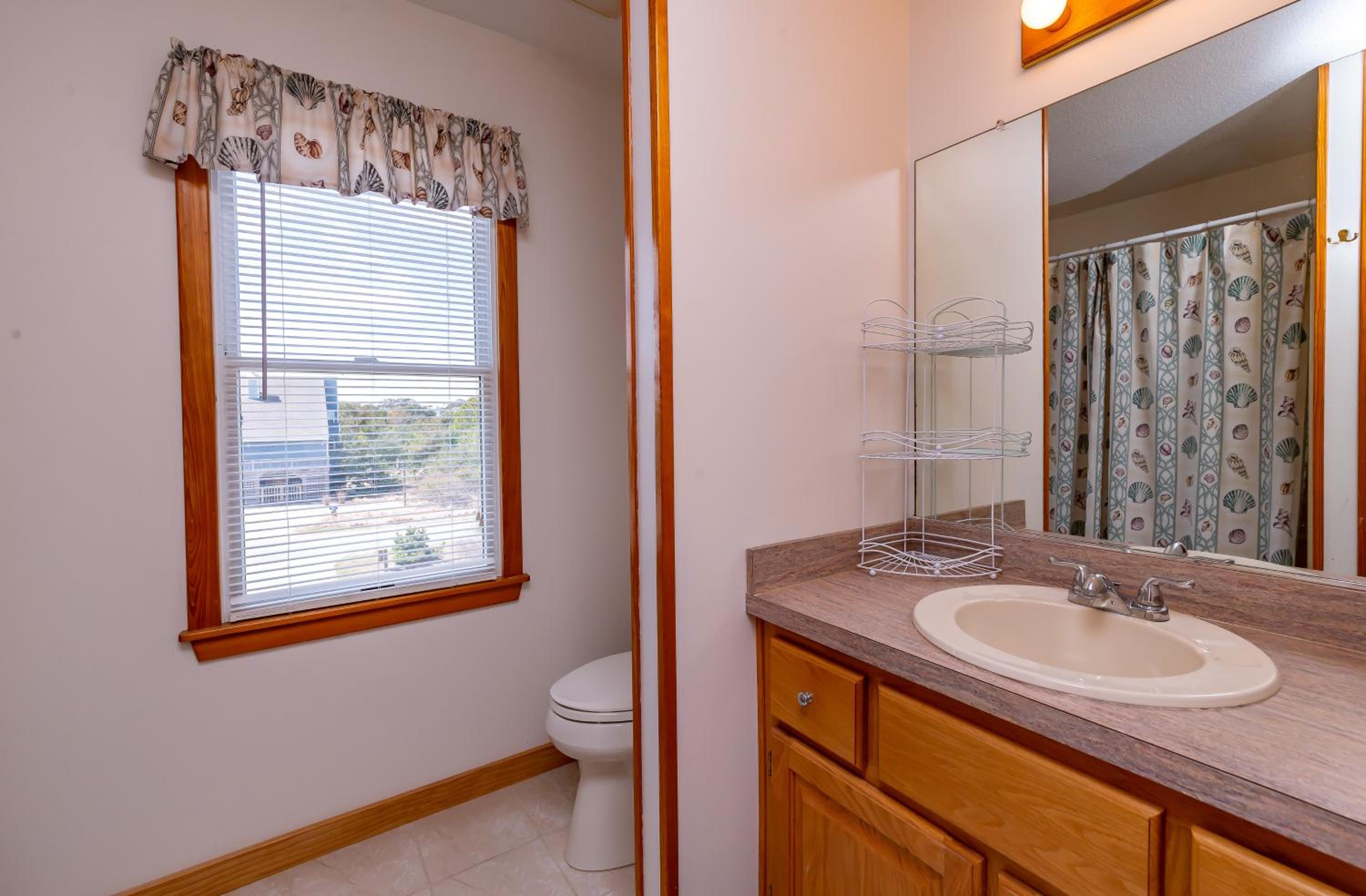 Windhaven - Corolla, Whalehead, Beach 400 Yds, Pool, Hot Tub, Tiki Bar, Pets OK, Flex Stays