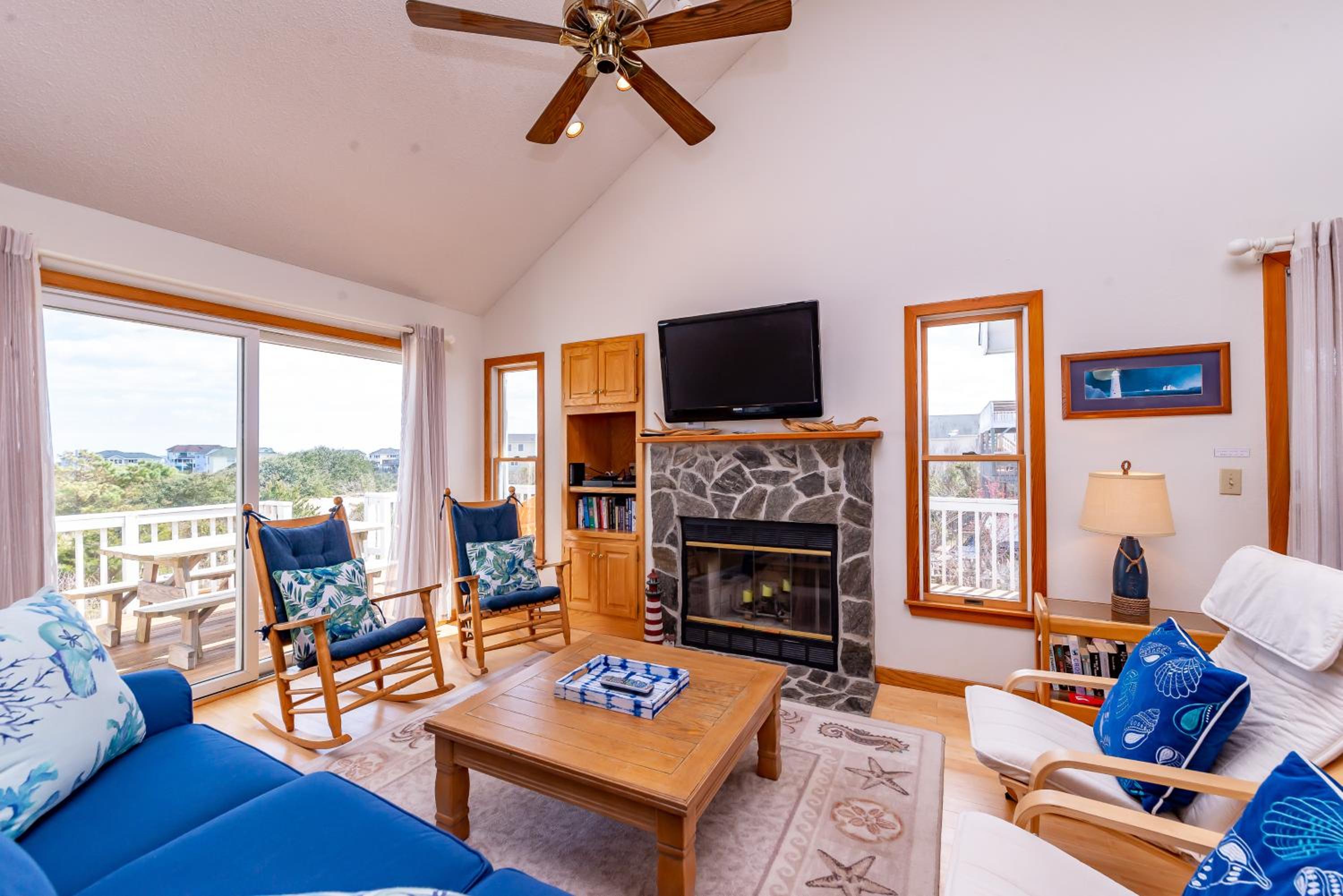 Windhaven - Corolla, Whalehead, Beach 400 Yds, Pool, Hot Tub, Tiki Bar, Pets OK, Flex Stays