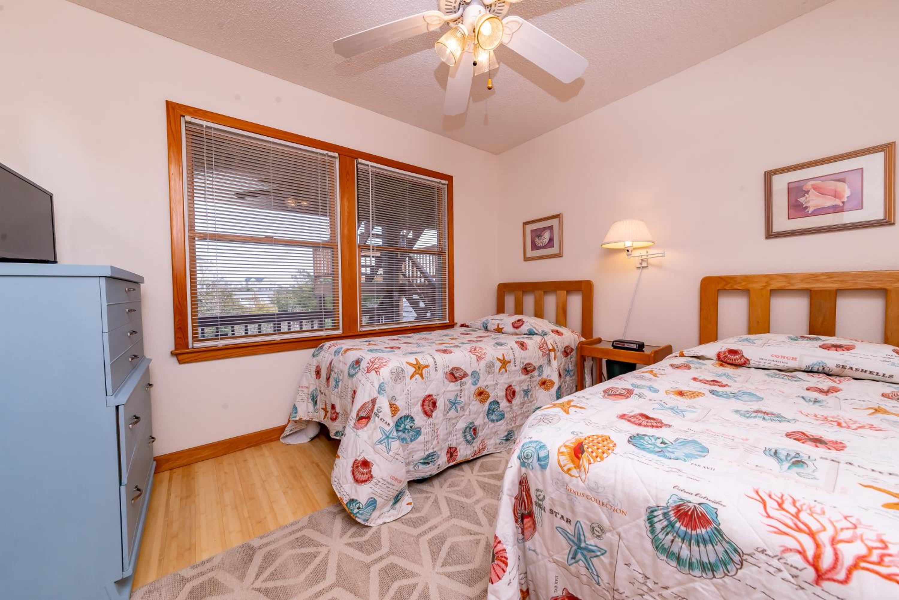 Windhaven - Corolla, Whalehead, Beach 400 Yds, Pool, Hot Tub, Tiki Bar, Pets OK, Flex Stays