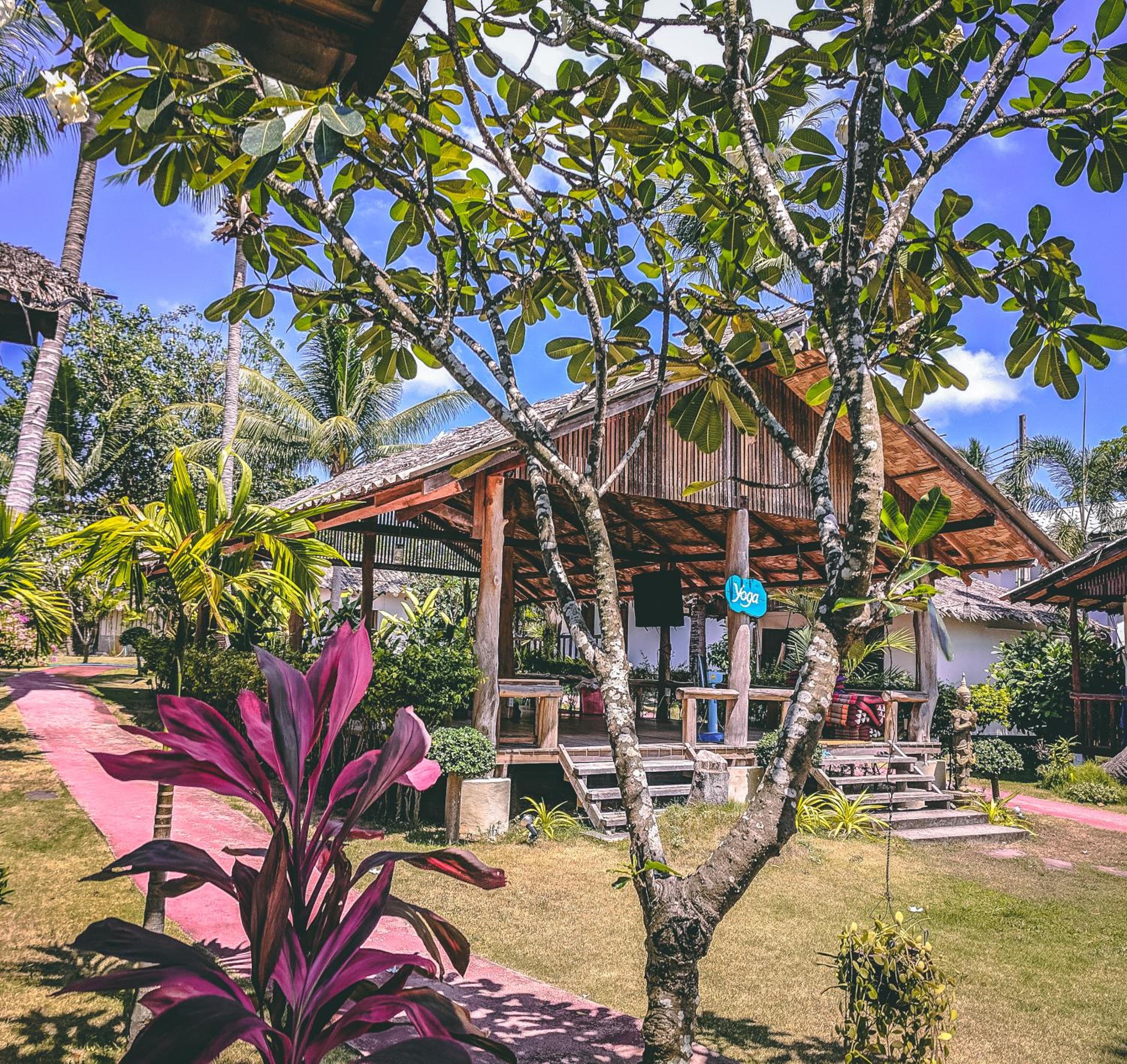 Sarana Bungalows view 2