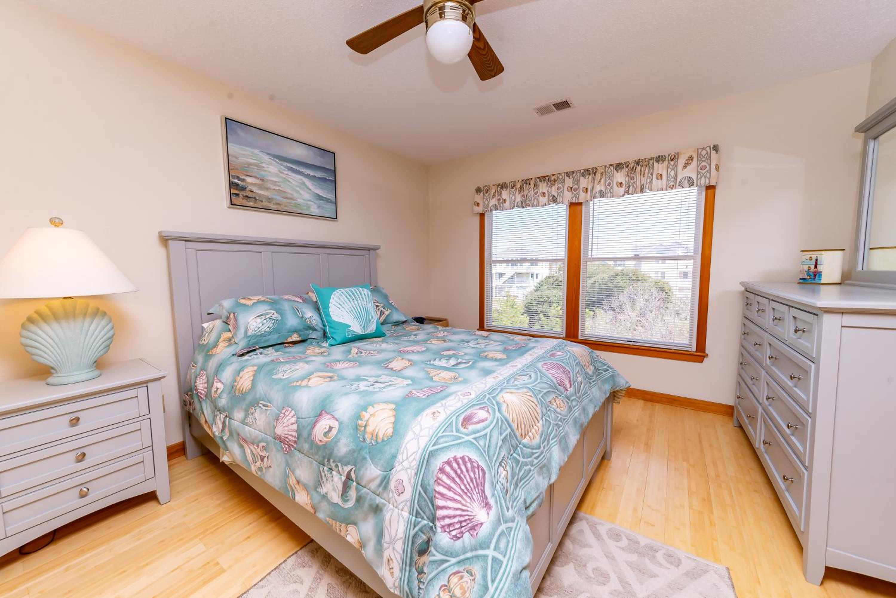 Windhaven - Corolla, Whalehead, Beach 400 Yds, Pool, Hot Tub, Tiki Bar, Pets OK, Flex Stays