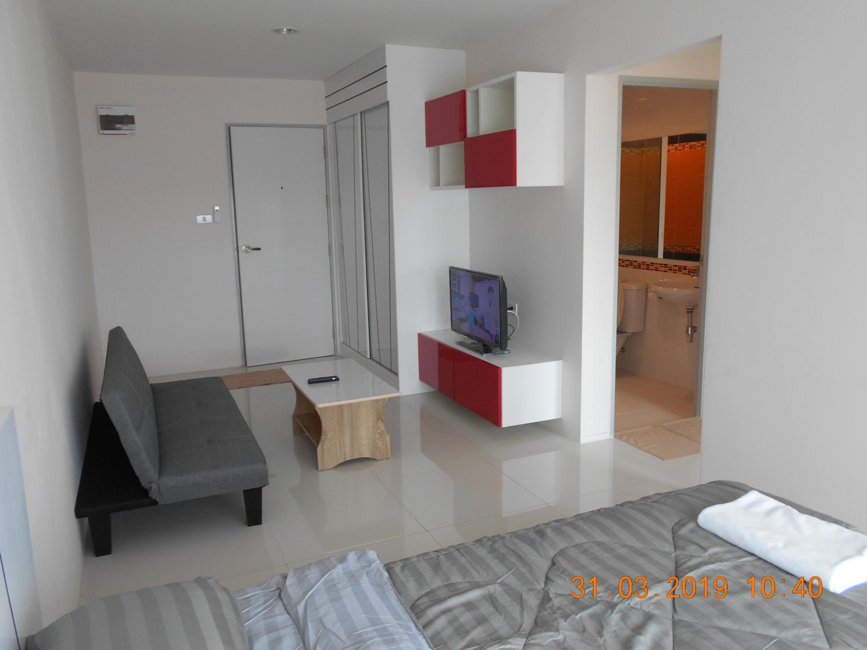 Photo 6