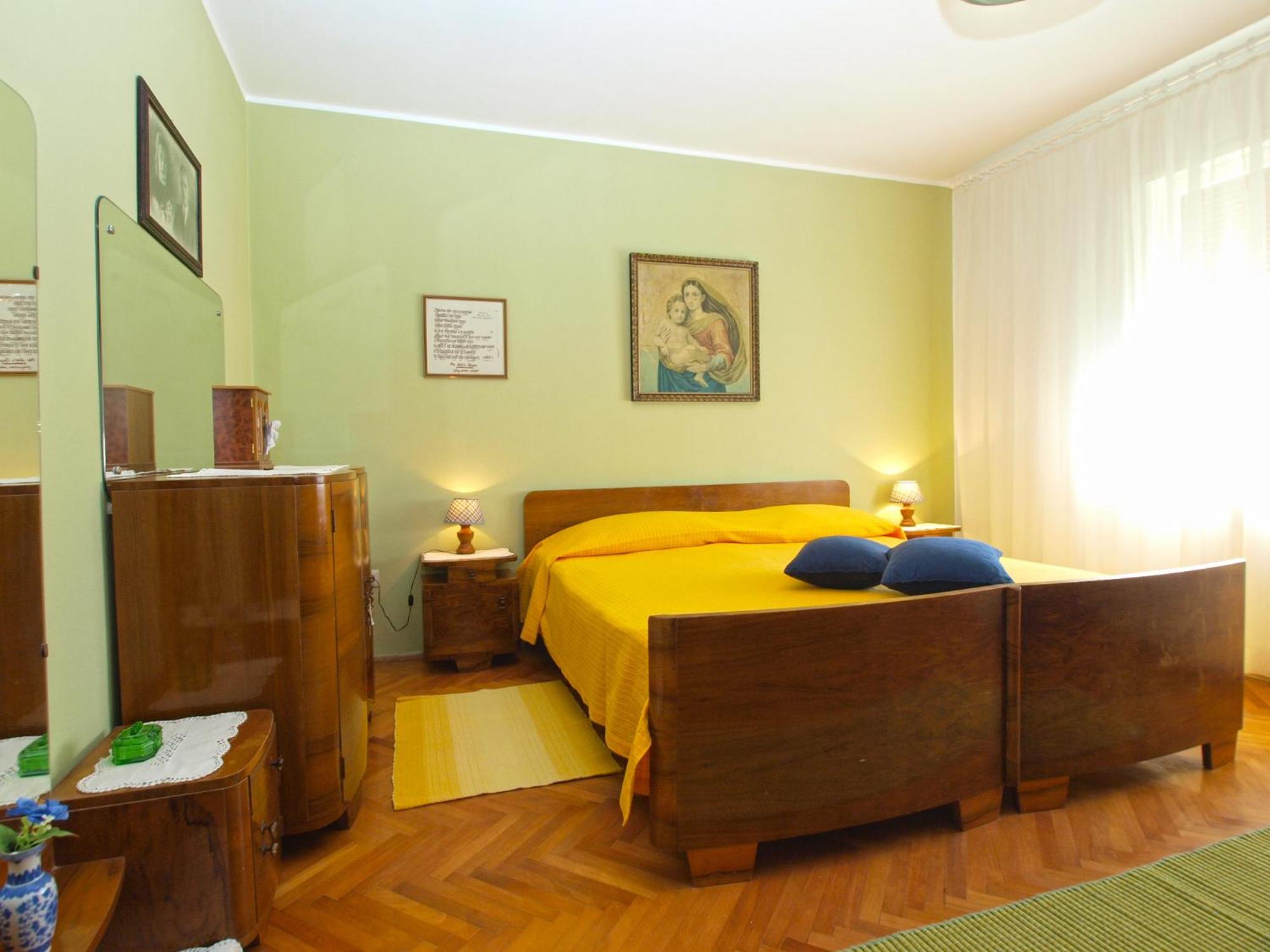 Apartments Ondina 1827 view 4