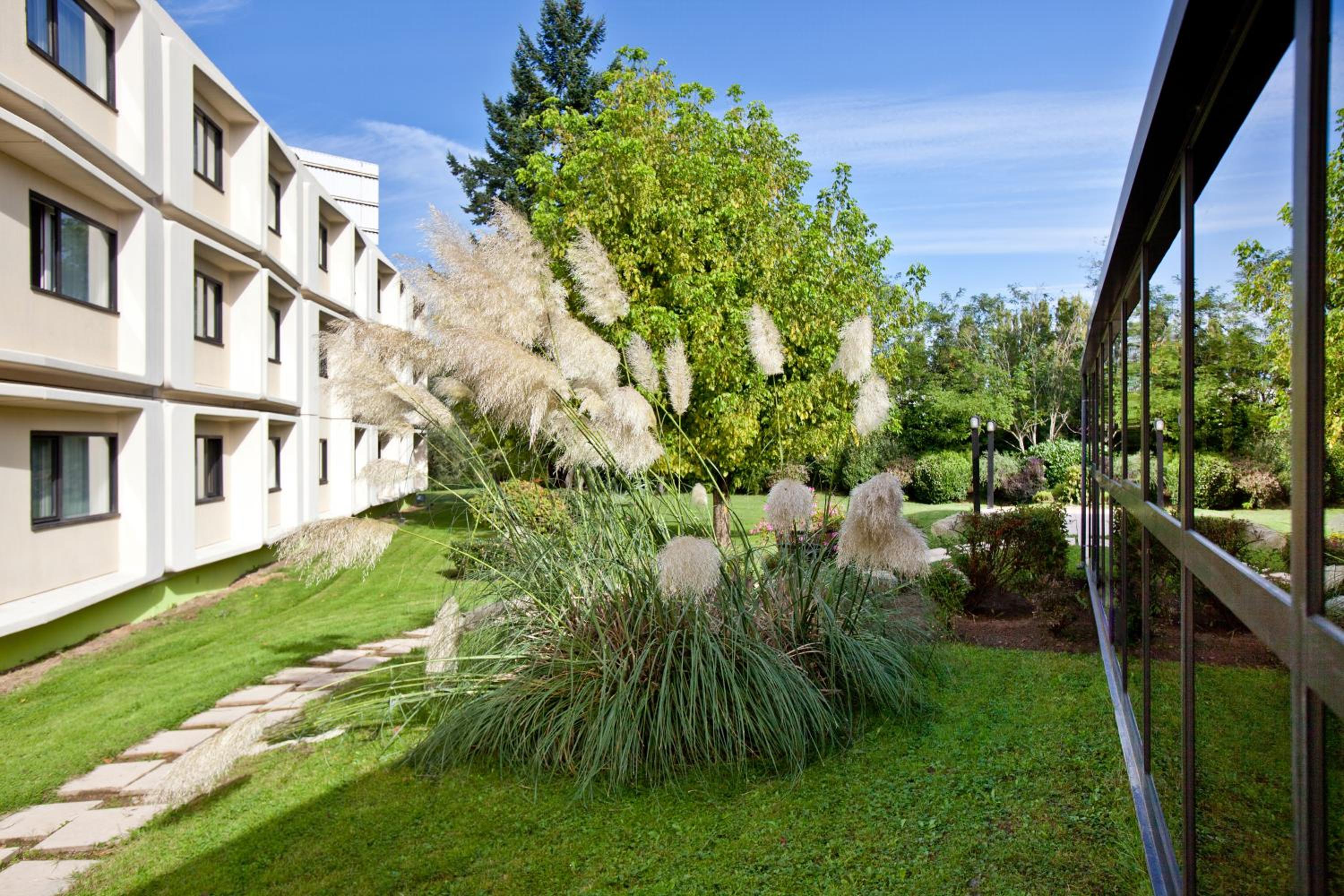 Chalon-Sur-Saone Vacations - ibis Styles Chalon sur Saone - Property Image 11