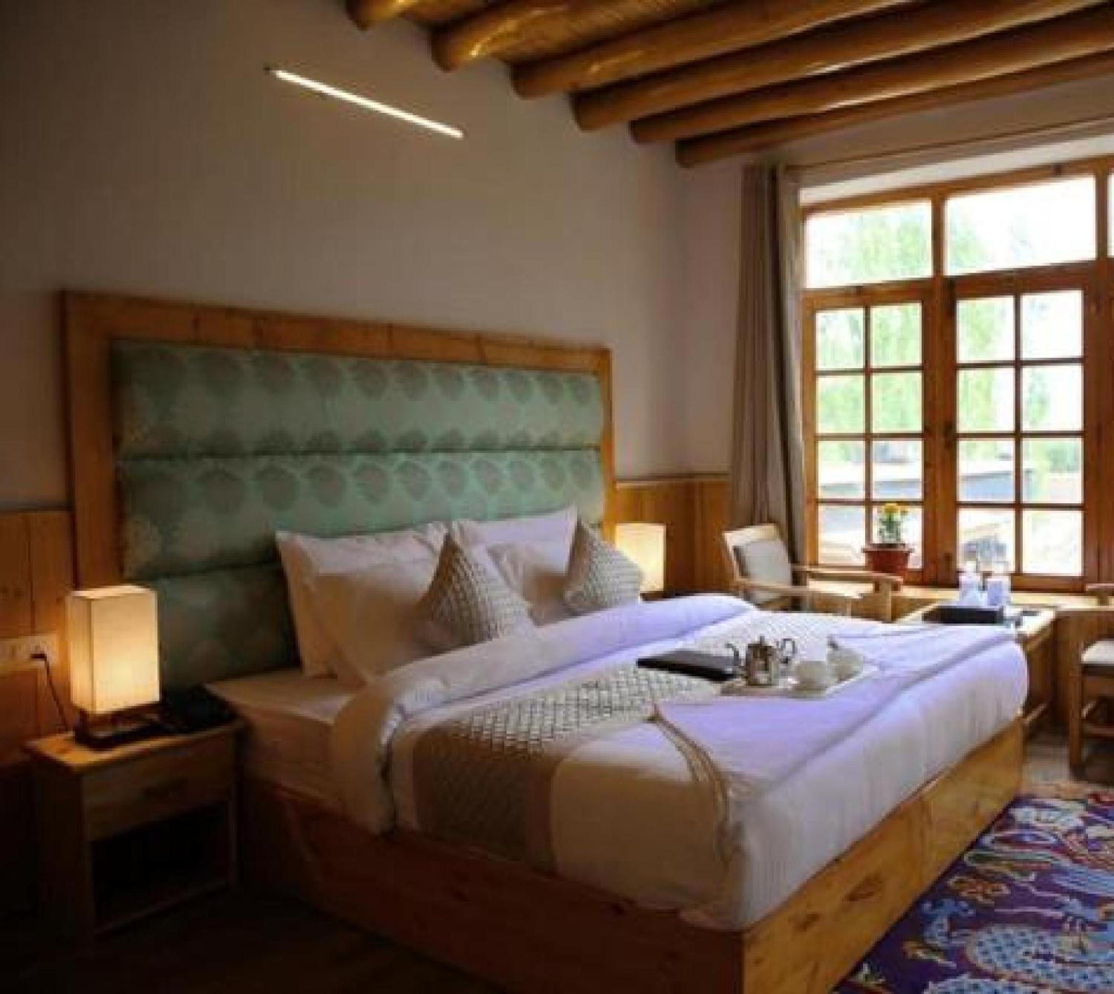 Himalayan Retreat-Karzoo