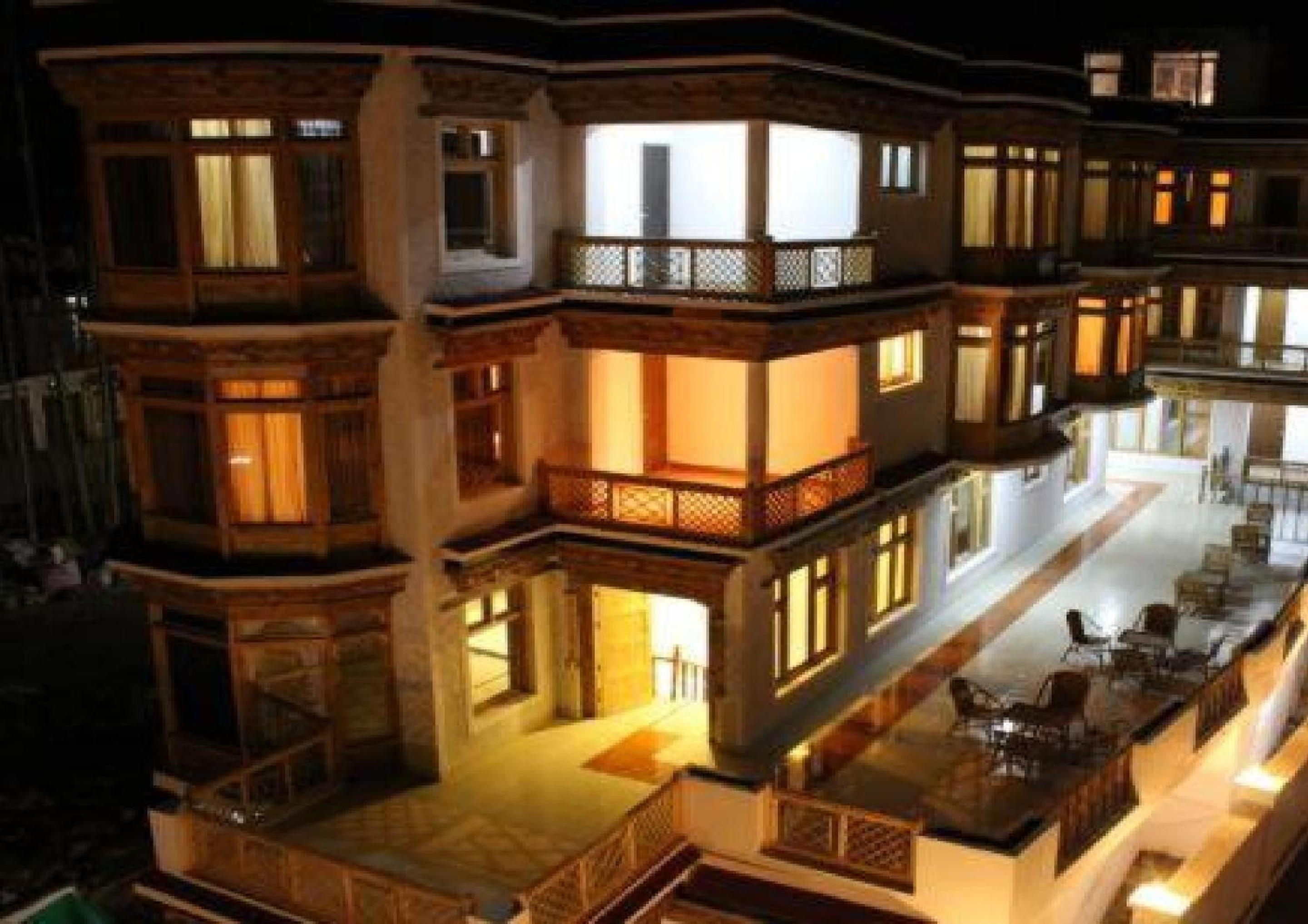 Himalayan Retreat-Karzoo