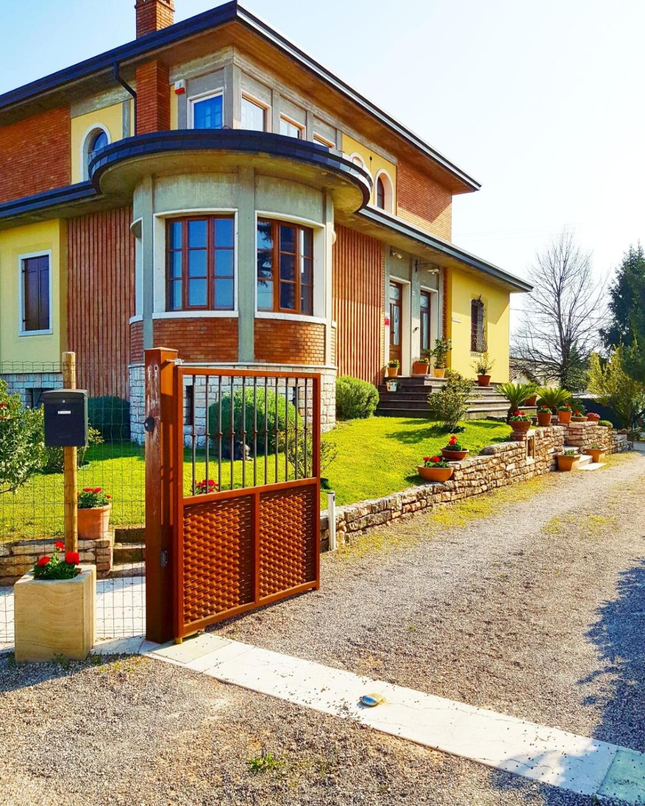 B&B Valpolicella 68 view 2