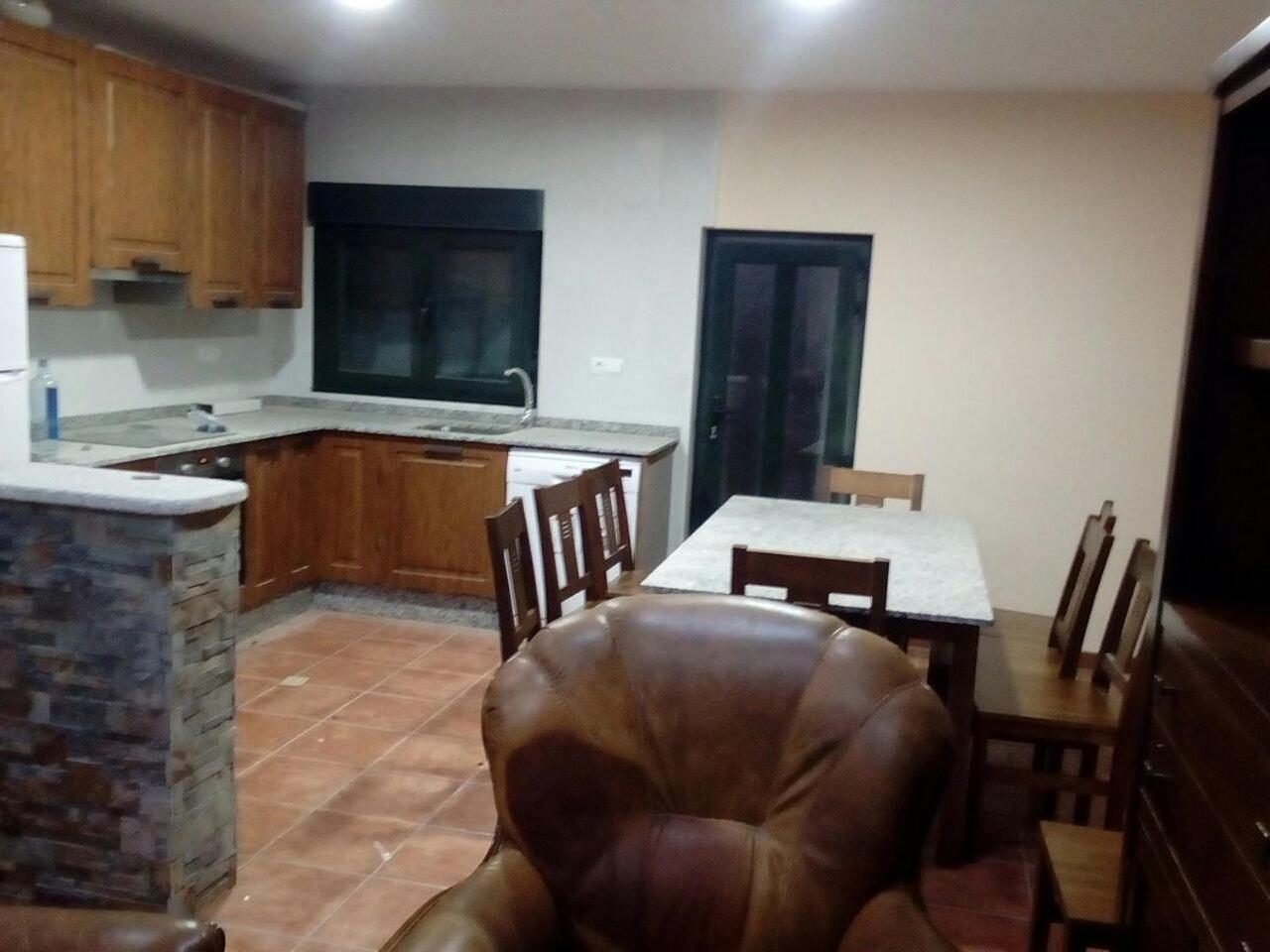 Casa Rosi. Cumbres borrascosas Brañuelas view 5