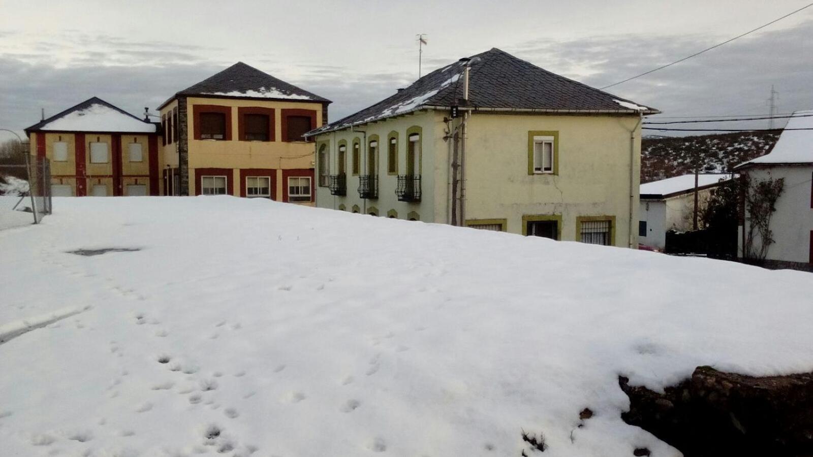 Casa Rosi. Cumbres borrascosas Brañuelas view 4