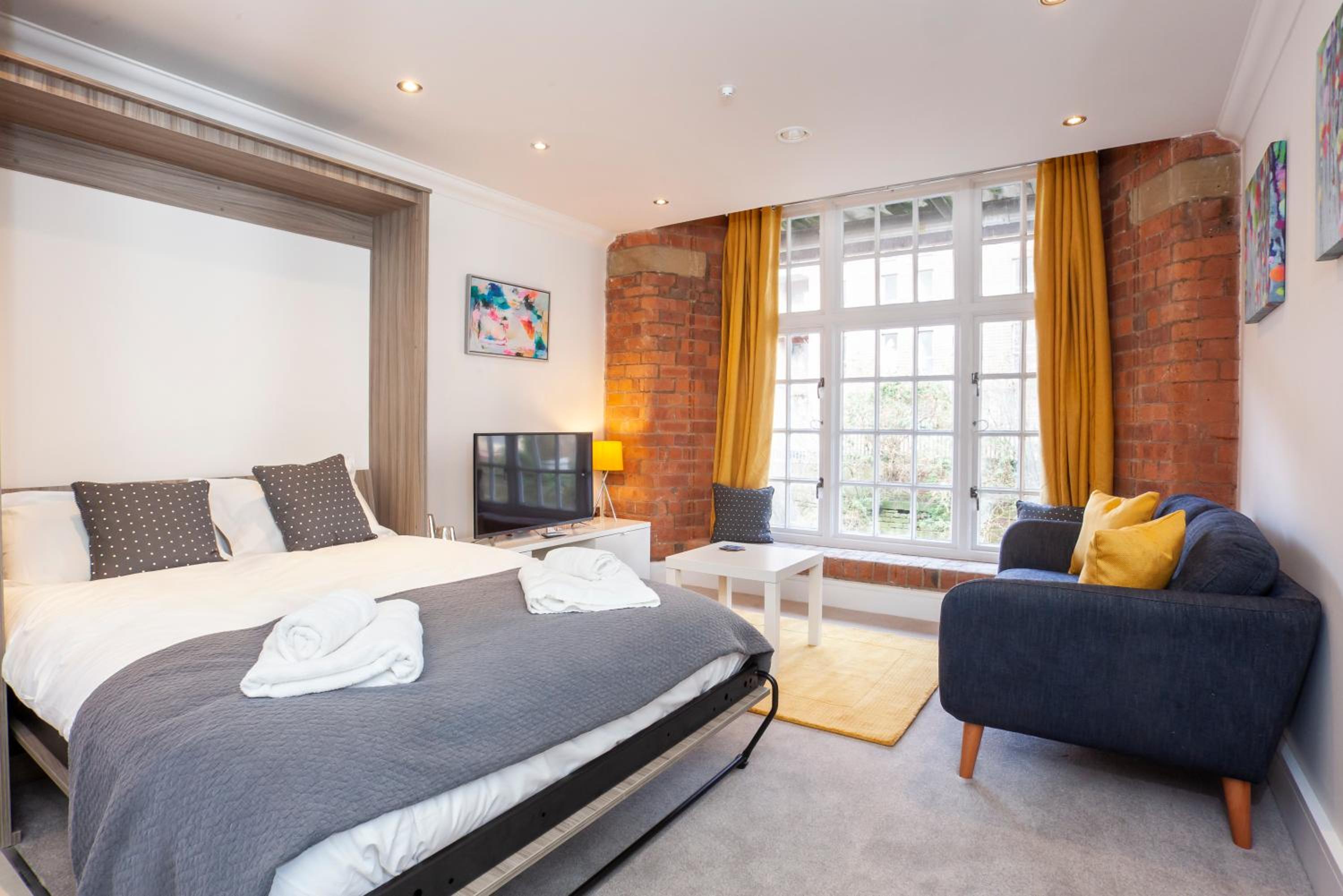 Cocoa Suites Luxury Apartments view 3