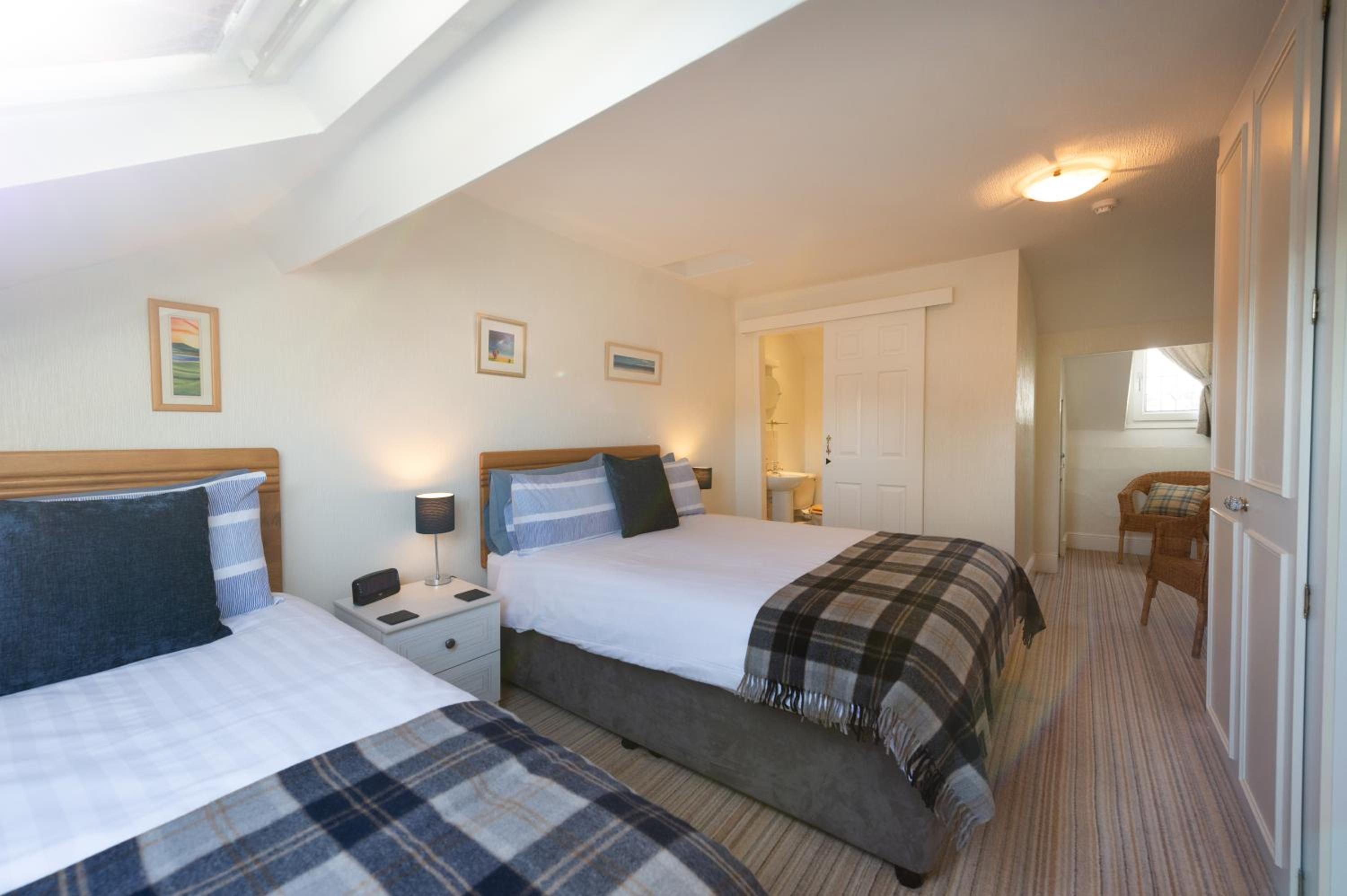 Penrith Vacations - Blue Swallow - Property Image 27