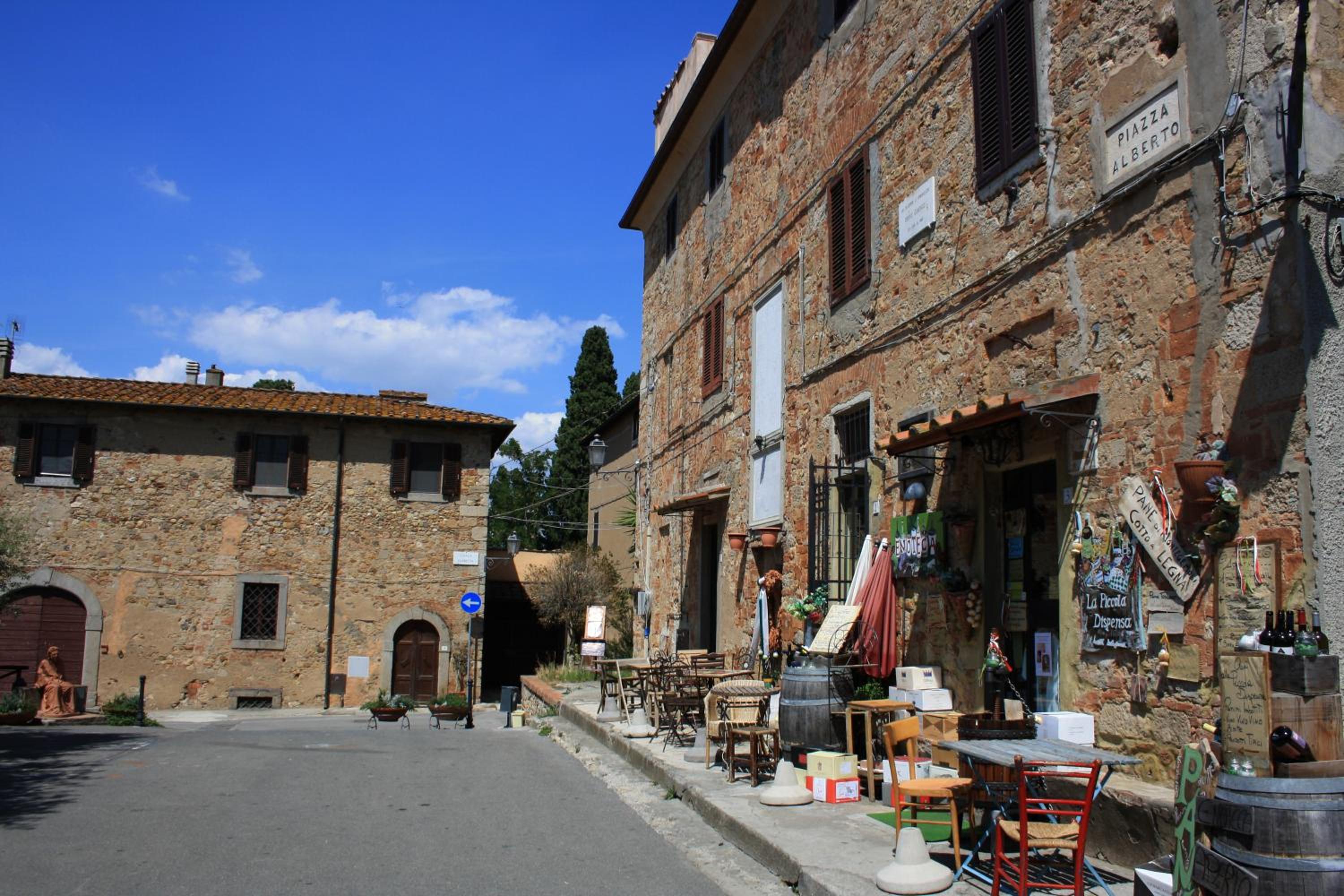 Strada Giulia 16 photo 4
