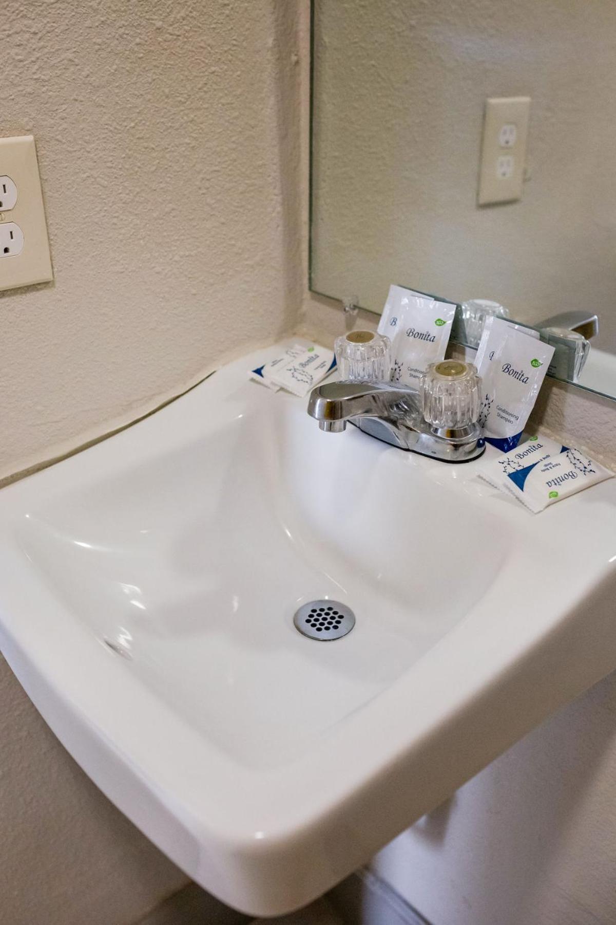Harmony Inn and Suites
