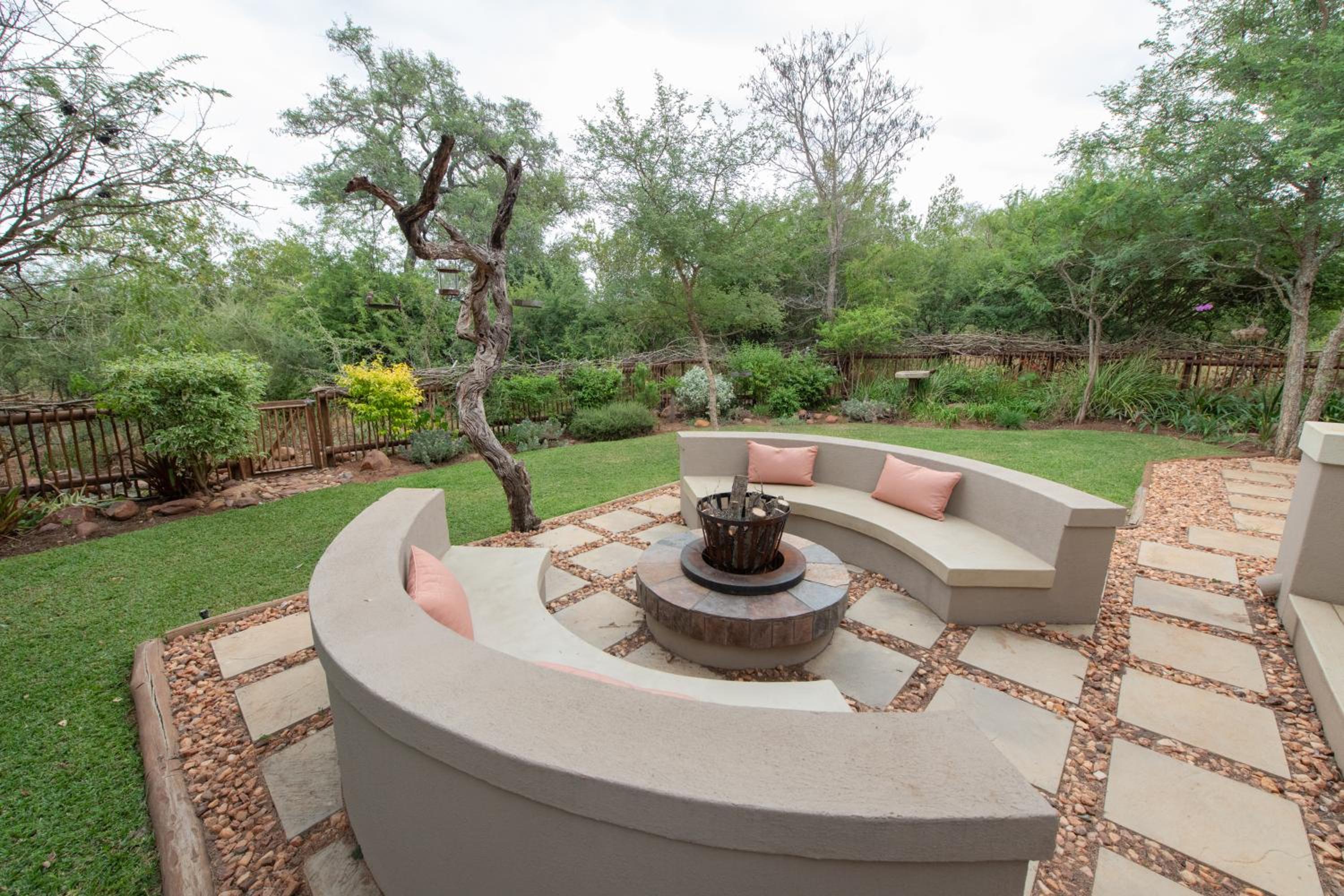 Nyaleti Lodge