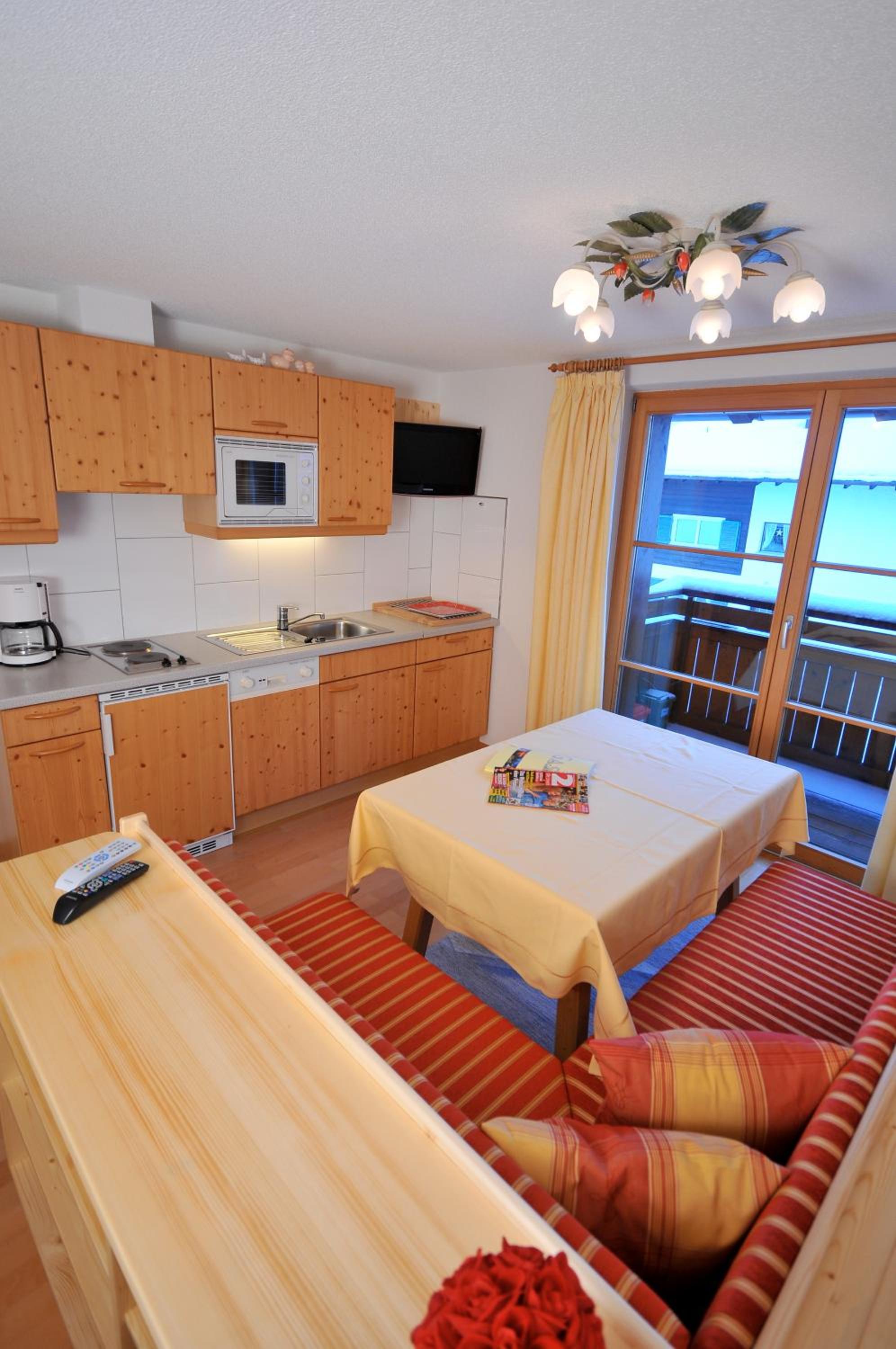 Faneskla Apartments