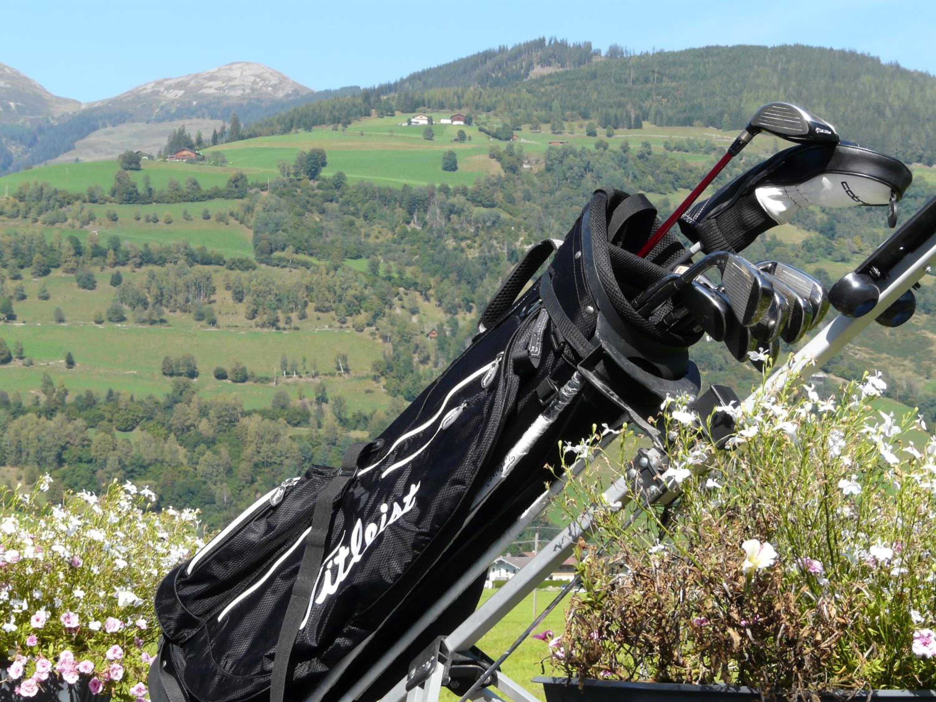 Adler Kaprun, Golf 'n' Ski and Mountain Biking.