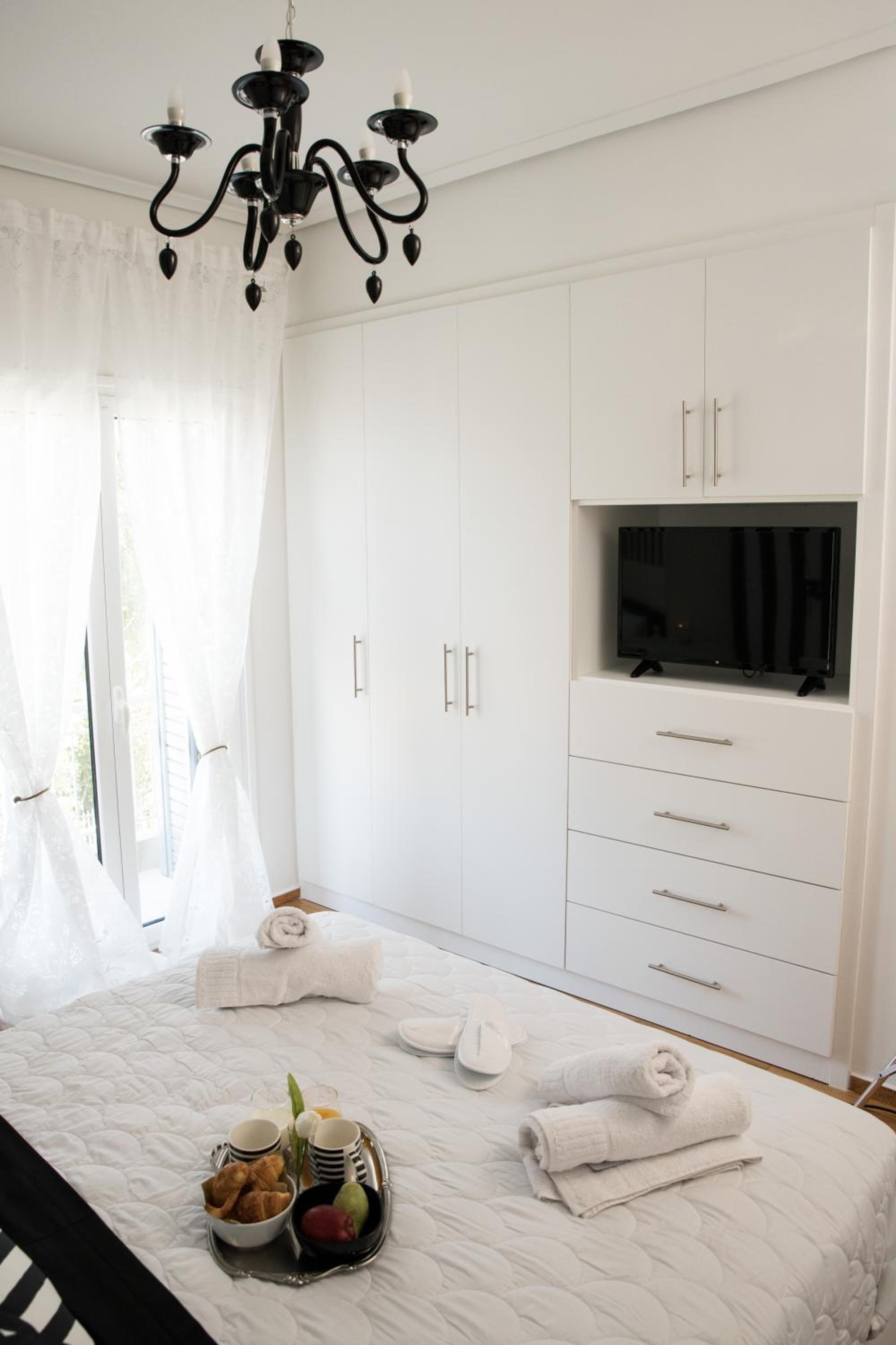 AT.thea ATHENS BOUTIQUE APARTMENTS
