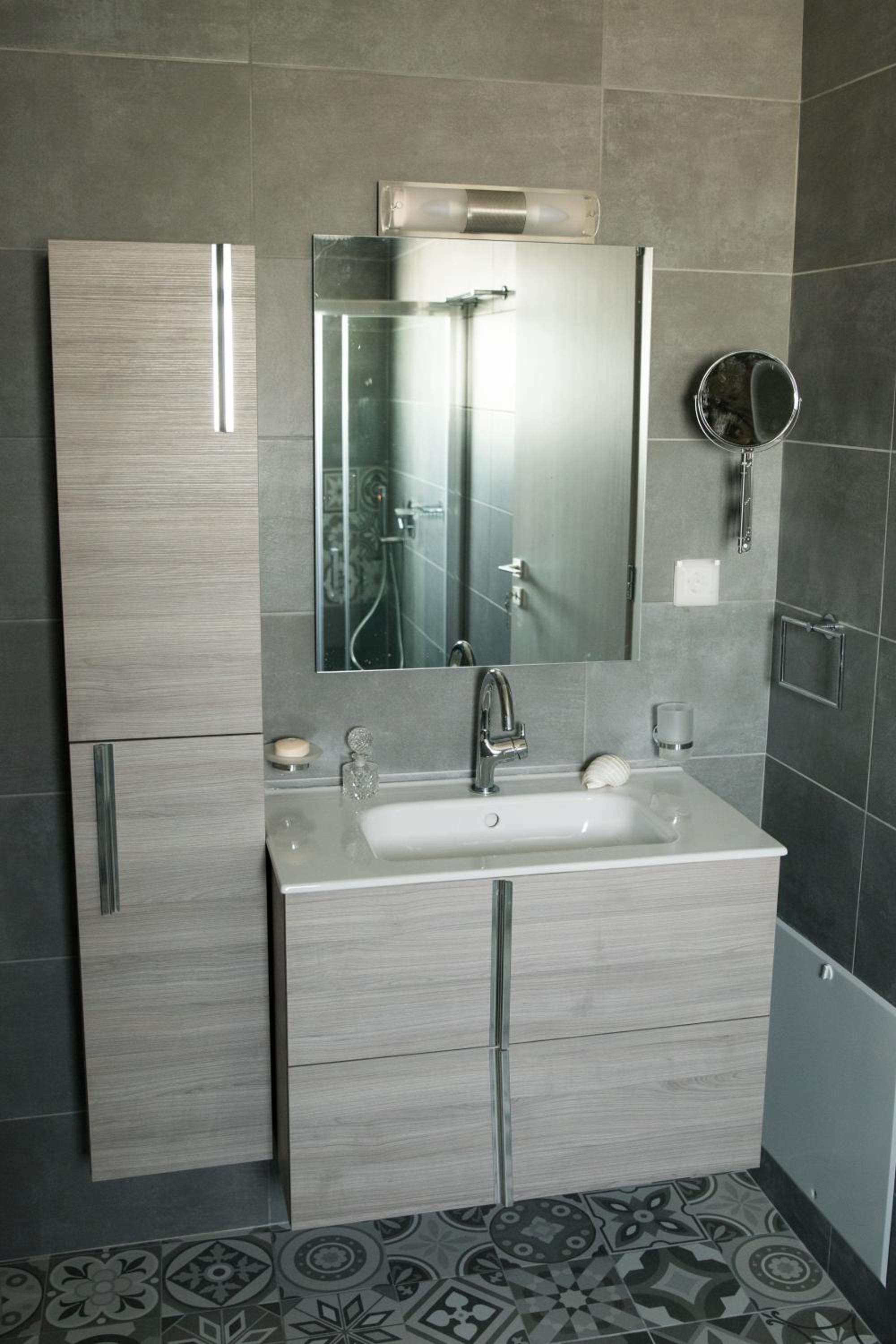 AT.thea ATHENS BOUTIQUE APARTMENTS