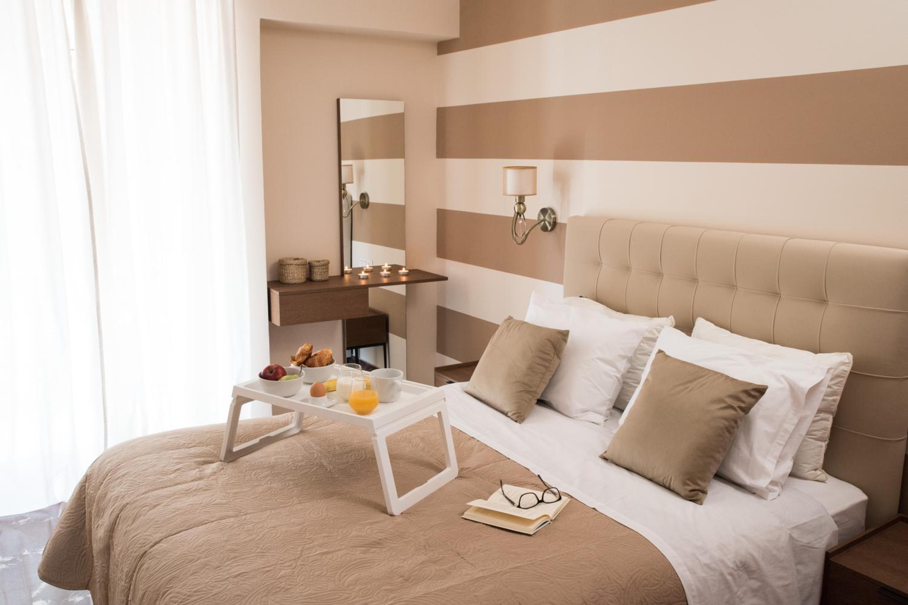 AT.thea ATHENS BOUTIQUE APARTMENTS
