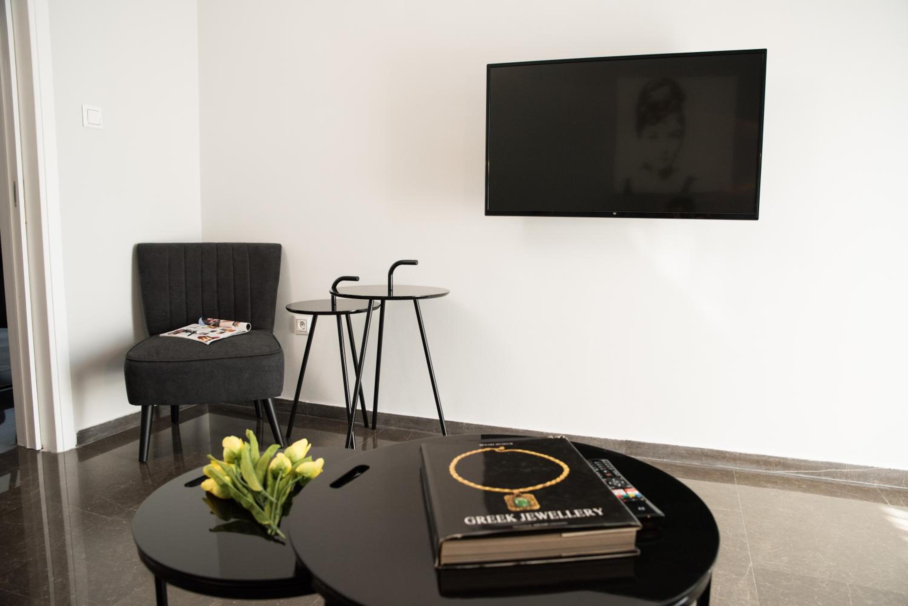 AT.thea ATHENS BOUTIQUE APARTMENTS