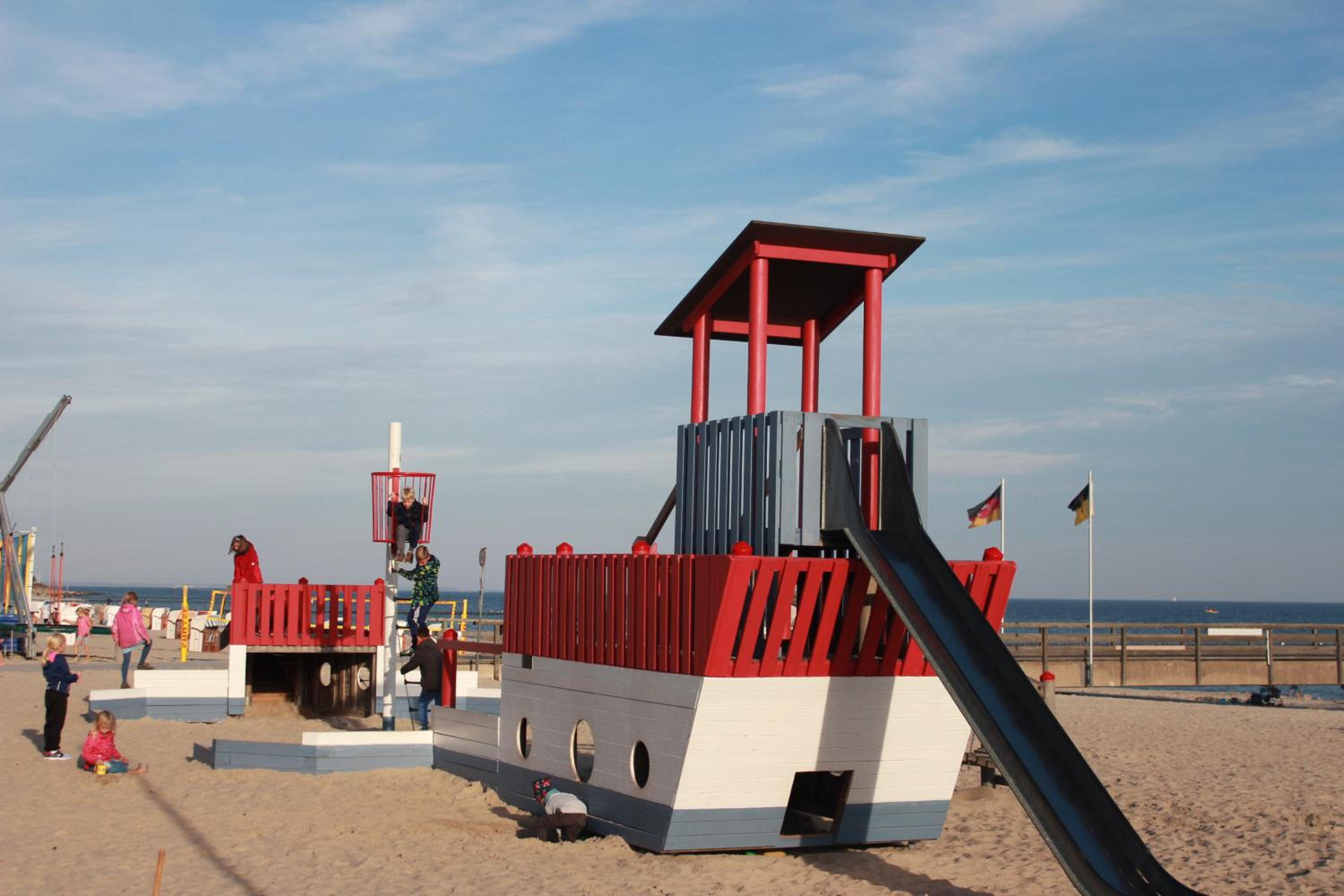 Leuchtturm 10