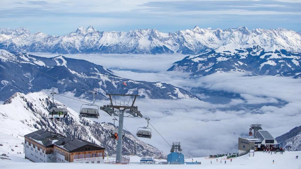 Adler Kaprun, Golf 'n' Ski and Mountain Biking.