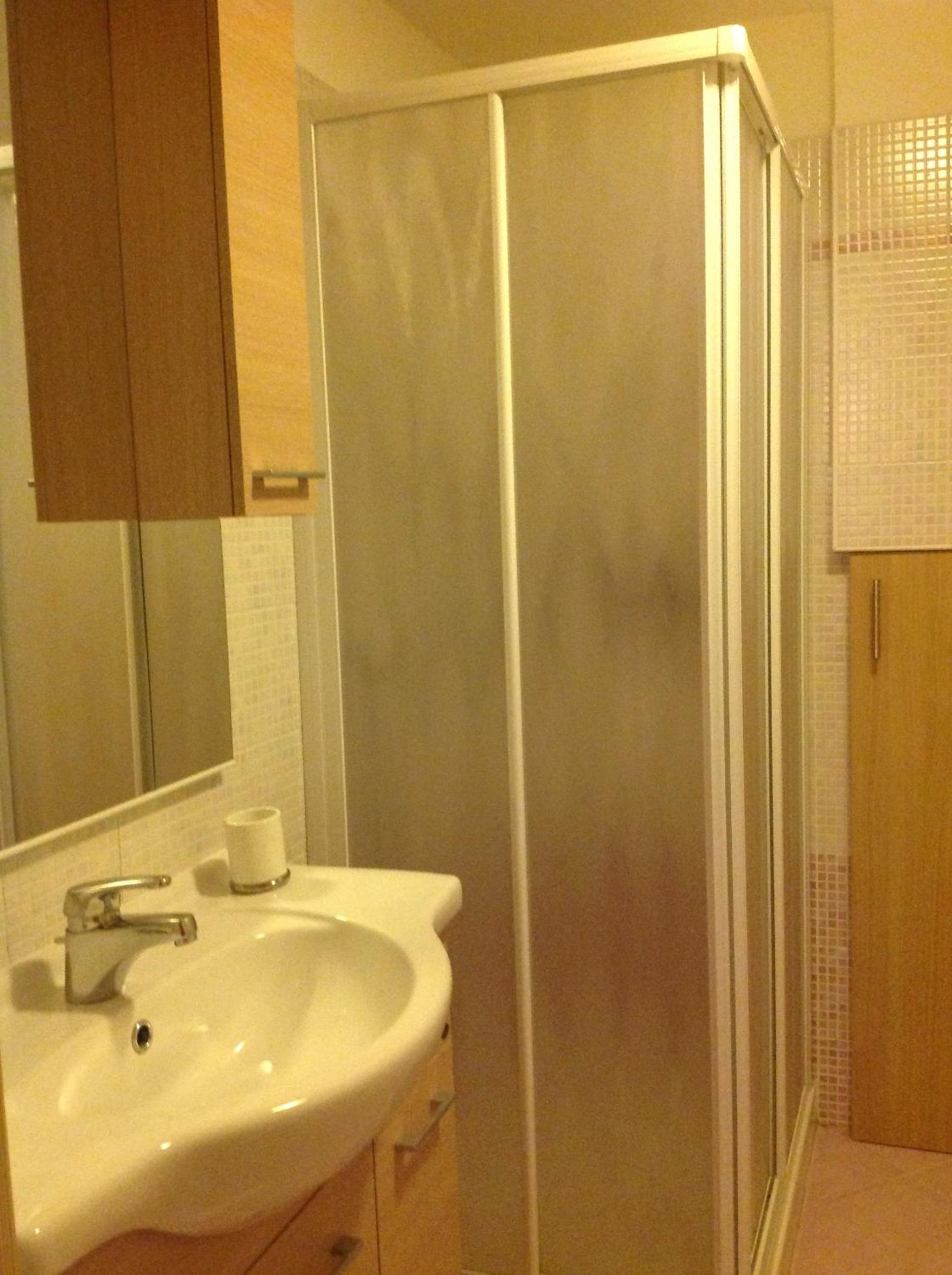 Appartamenti Piazzi en Tesero — bathroom