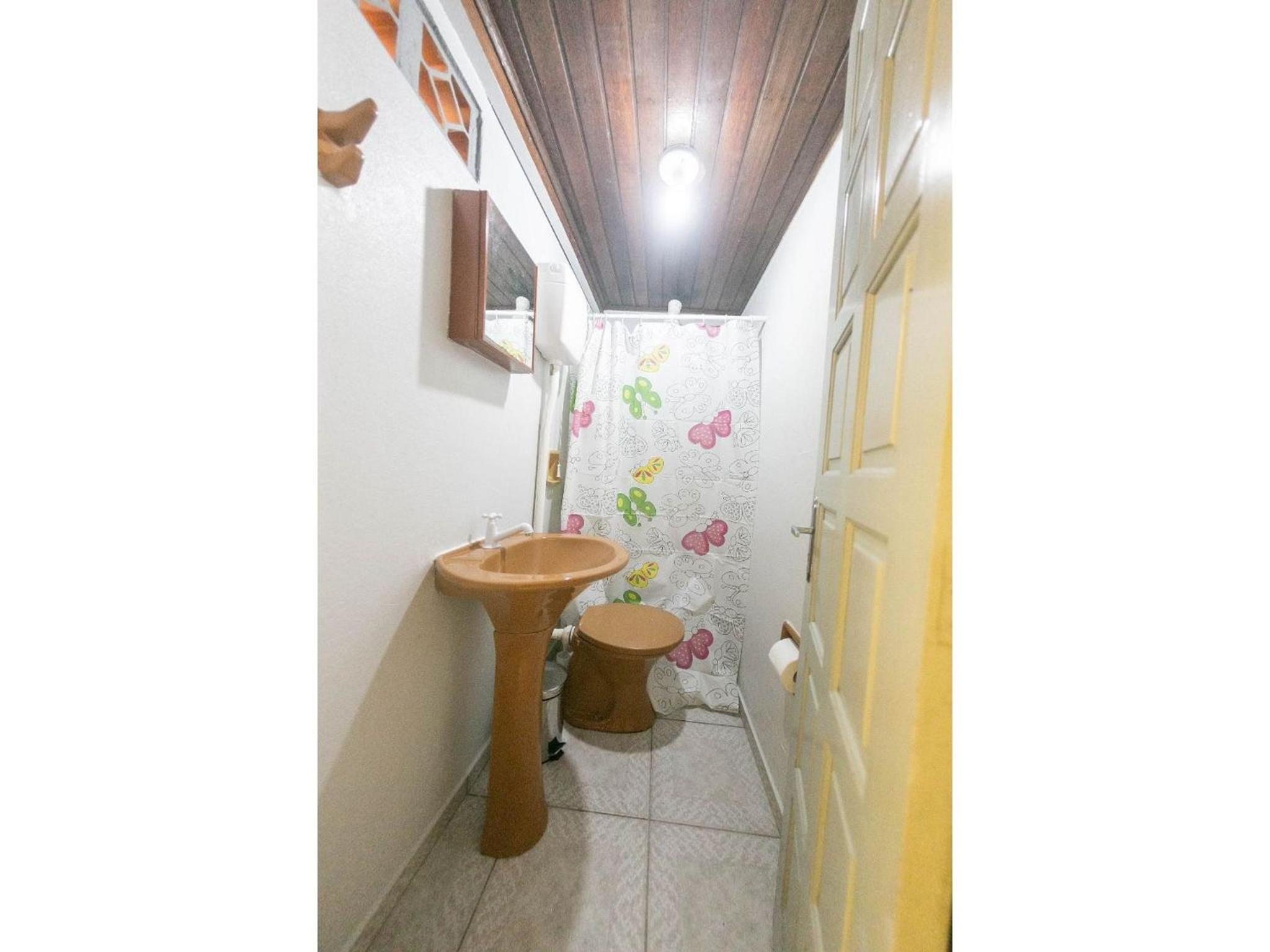 KIT 5 - Estúdio com churrasqueira piscina ar wifI vaga cozinha