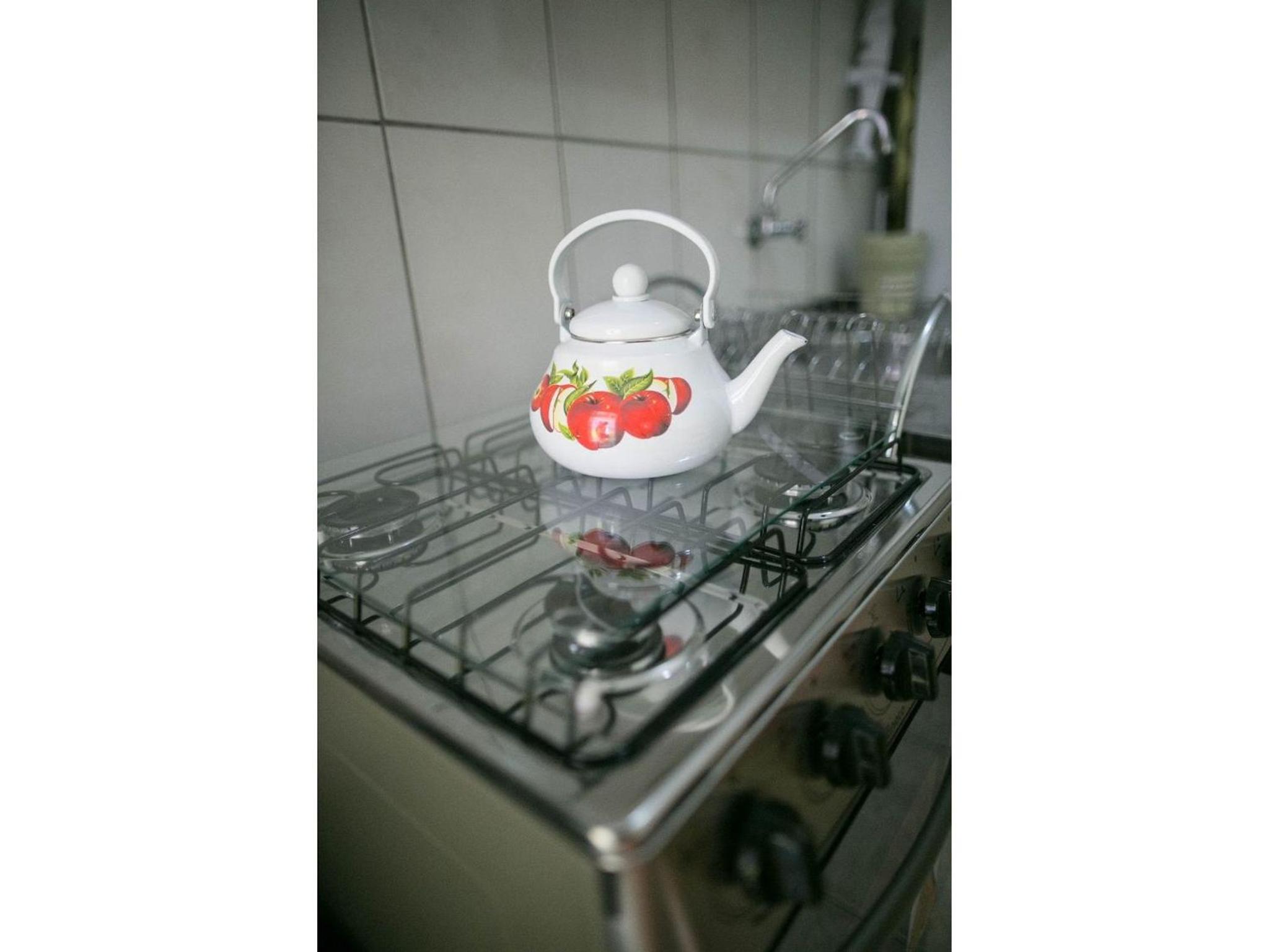 KIT 5 - Estúdio com churrasqueira piscina ar wifI vaga cozinha