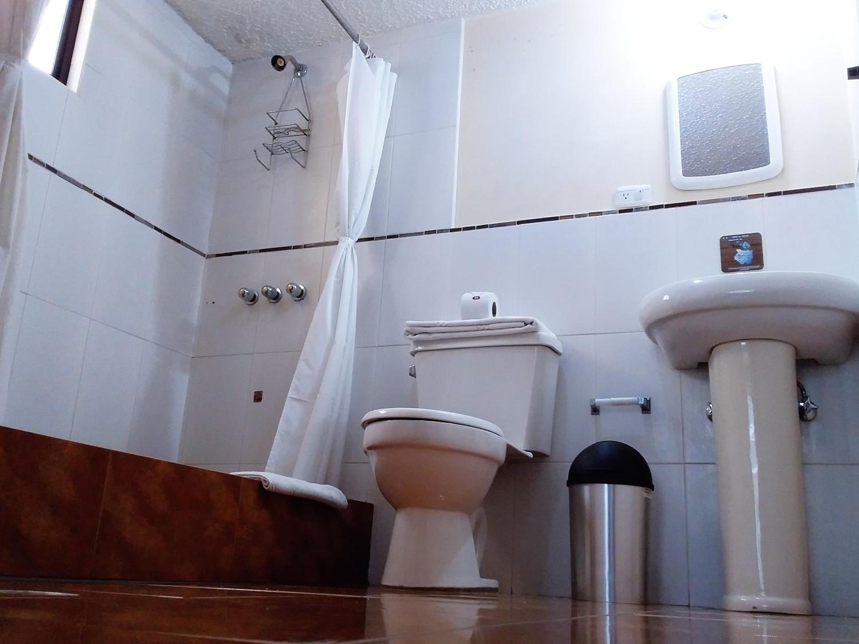 Hostal El Roble view 4