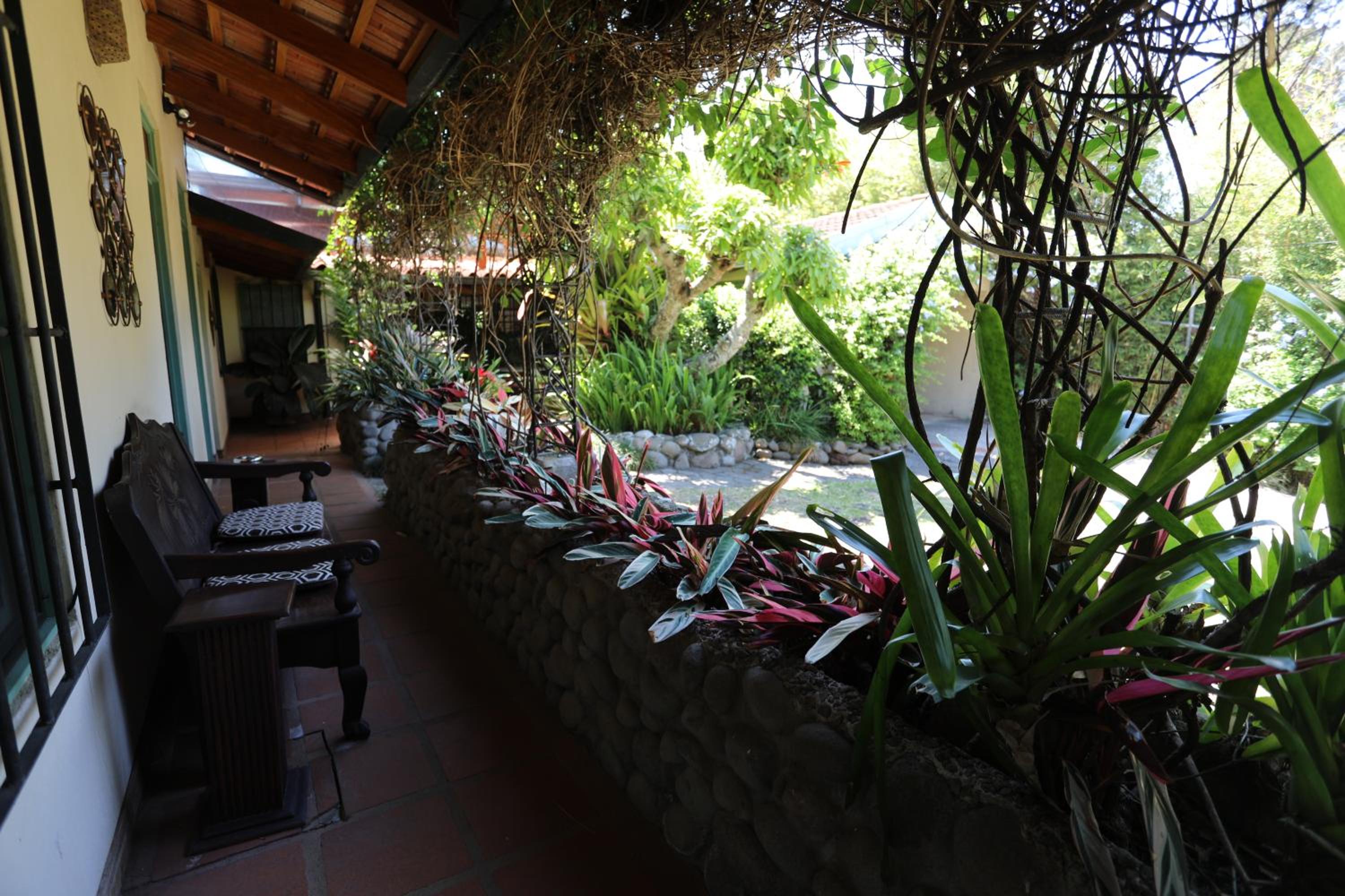 Tierra Magica B&B and Art Studio
