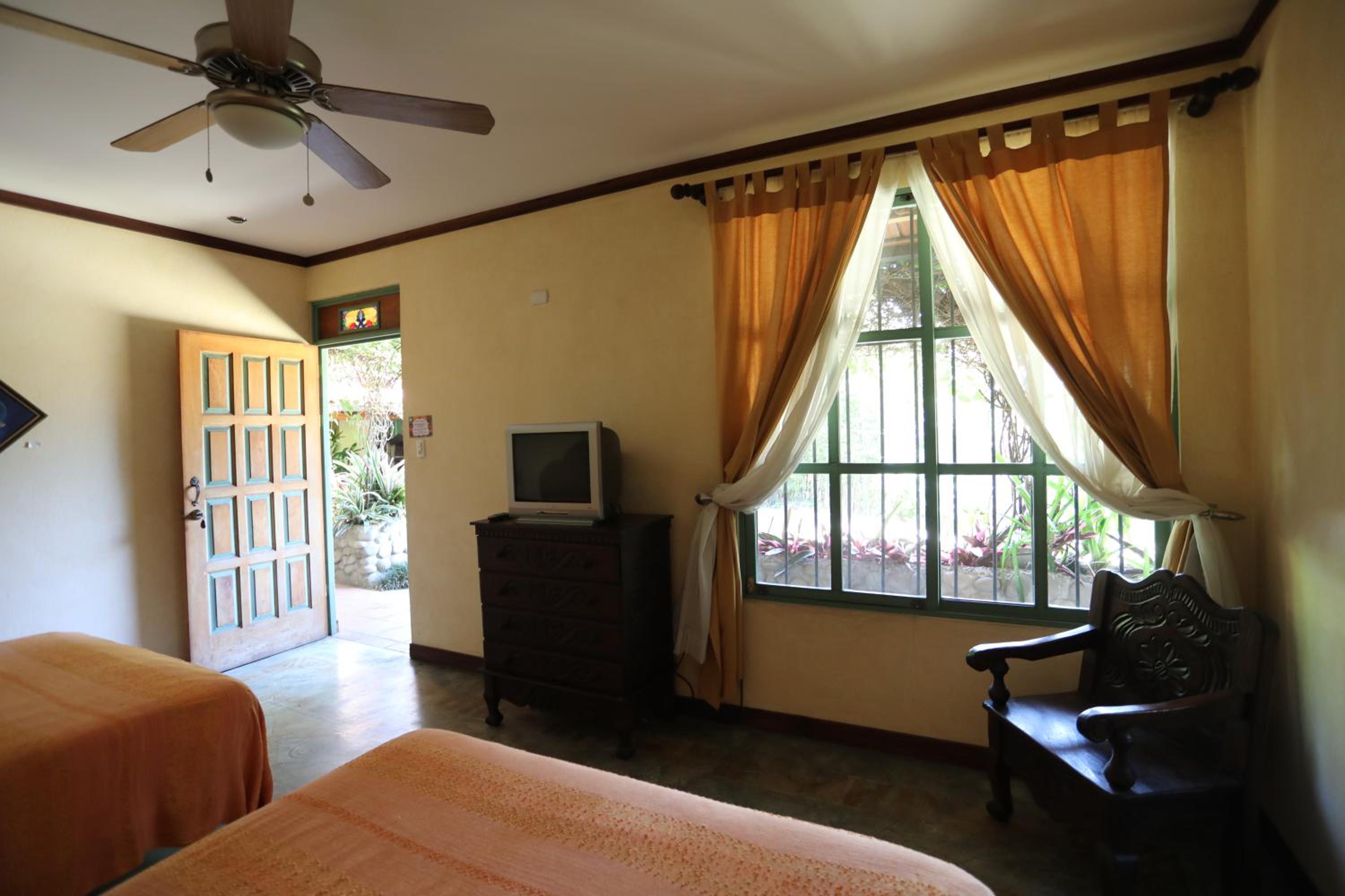 Tierra Magica B&B and Art Studio