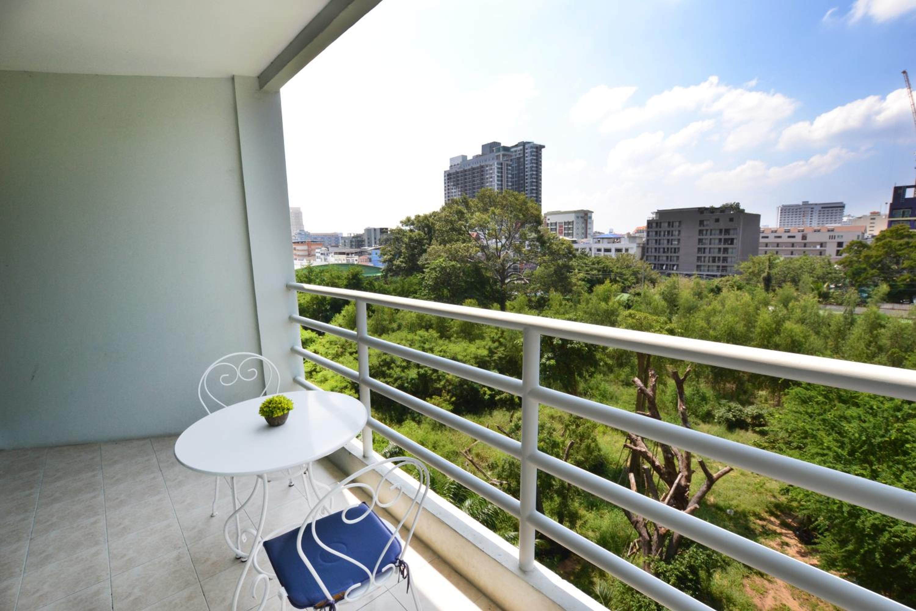 Condo Express View Talay 6 view 3
