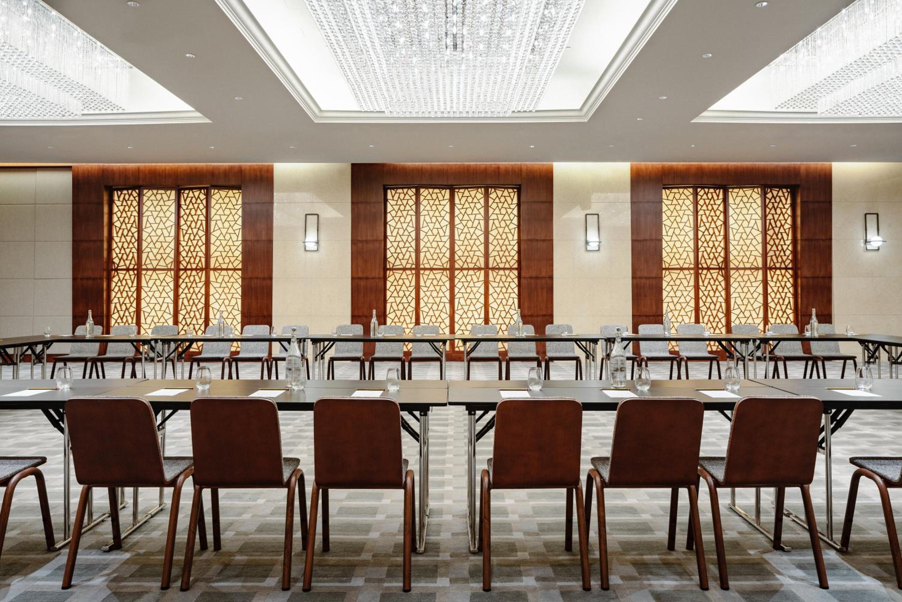 Eaton HK - Langham Hospitality Group