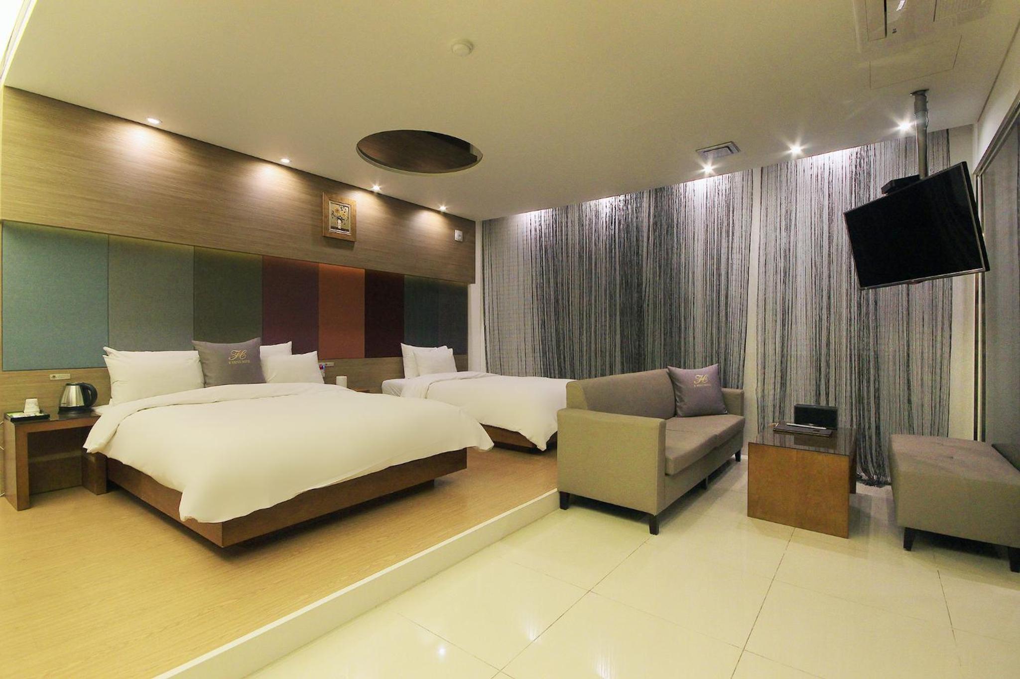 hotel room