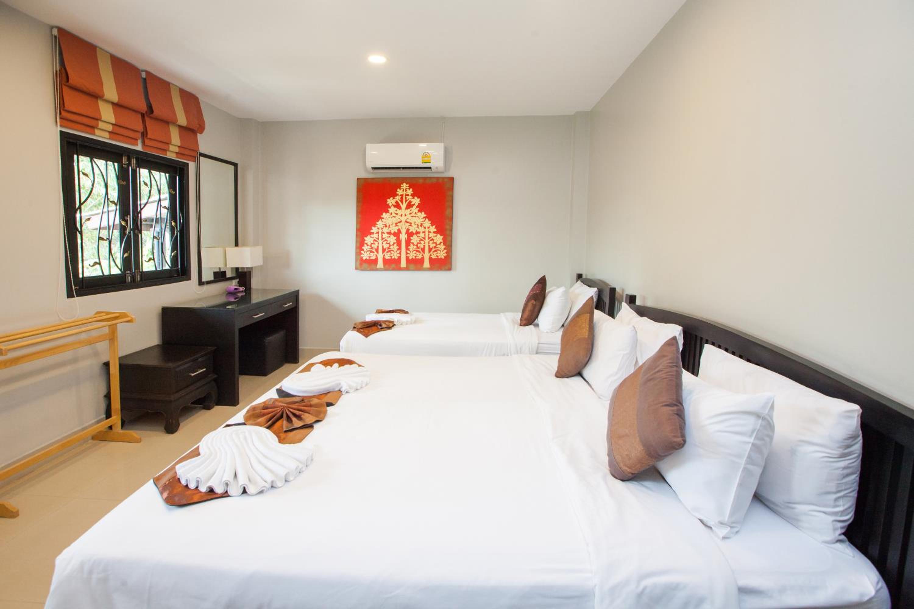 Baan Santhiya Private Pool Villas - Hotel style service with Free Tuk Tuk