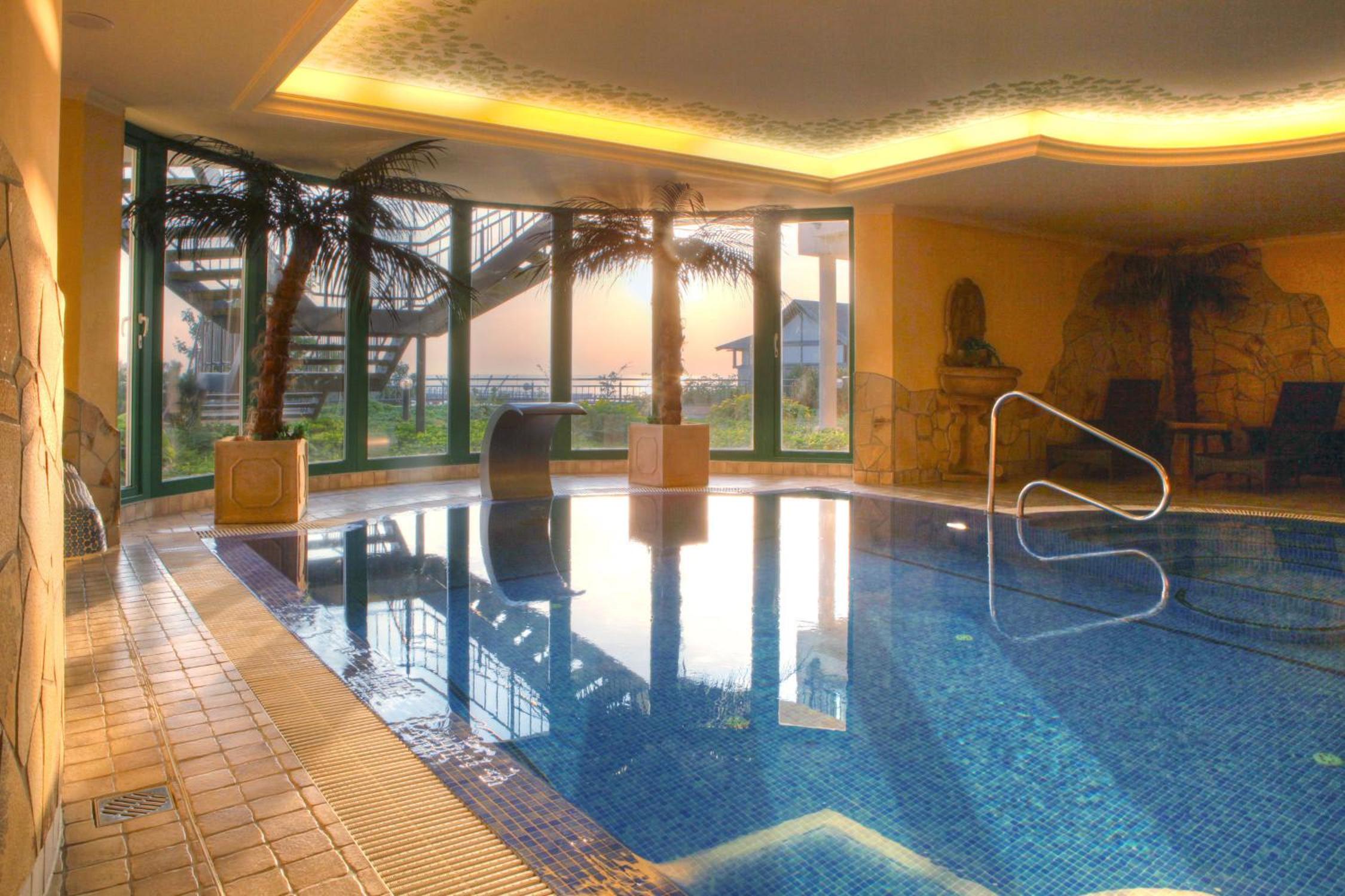 SEETELHOTEL Ostseeresidenz Bansin mit Pool und unmittelbarer Strandnähe