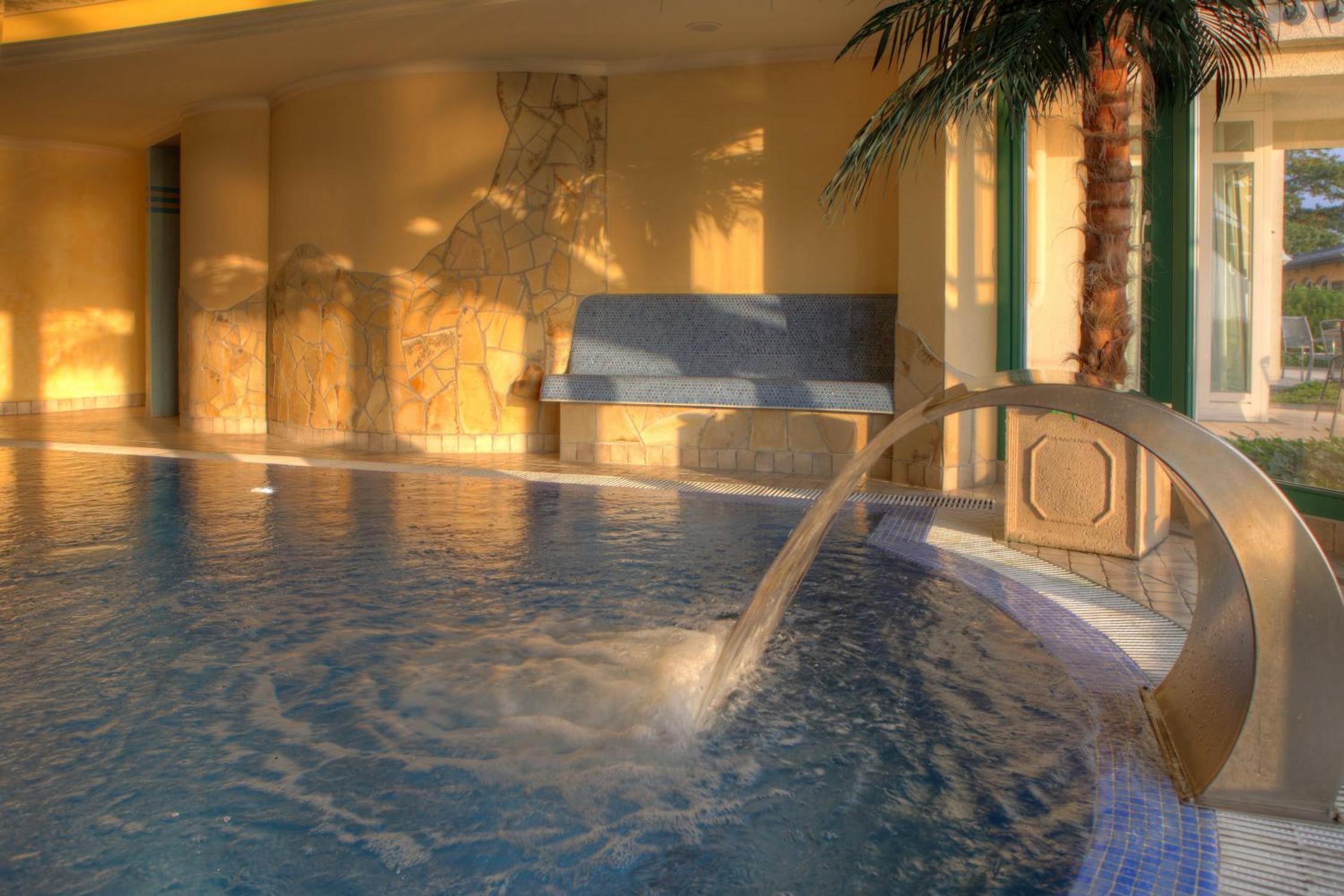 SEETELHOTEL Ostseeresidenz Bansin mit Pool und unmittelbarer Strandnähe