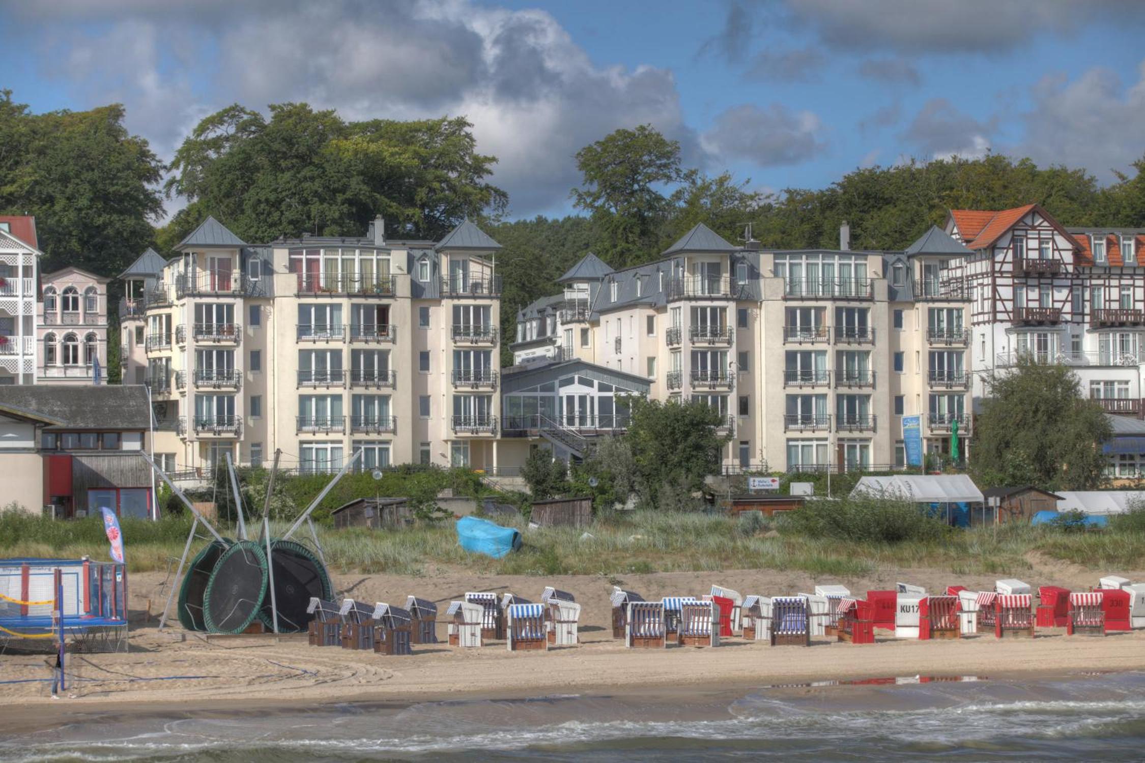 SEETELHOTEL Ostseeresidenz Bansin mit Pool und unmittelbarer Strandnähe