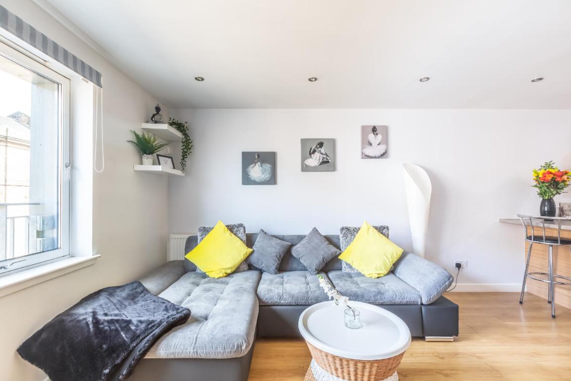 Cosy Apartment in Quiet City-Centre with Car Park view 2