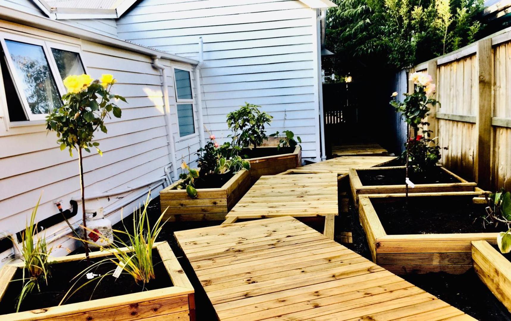 G- HOUSE 3BR CBD with free Parking view 4
