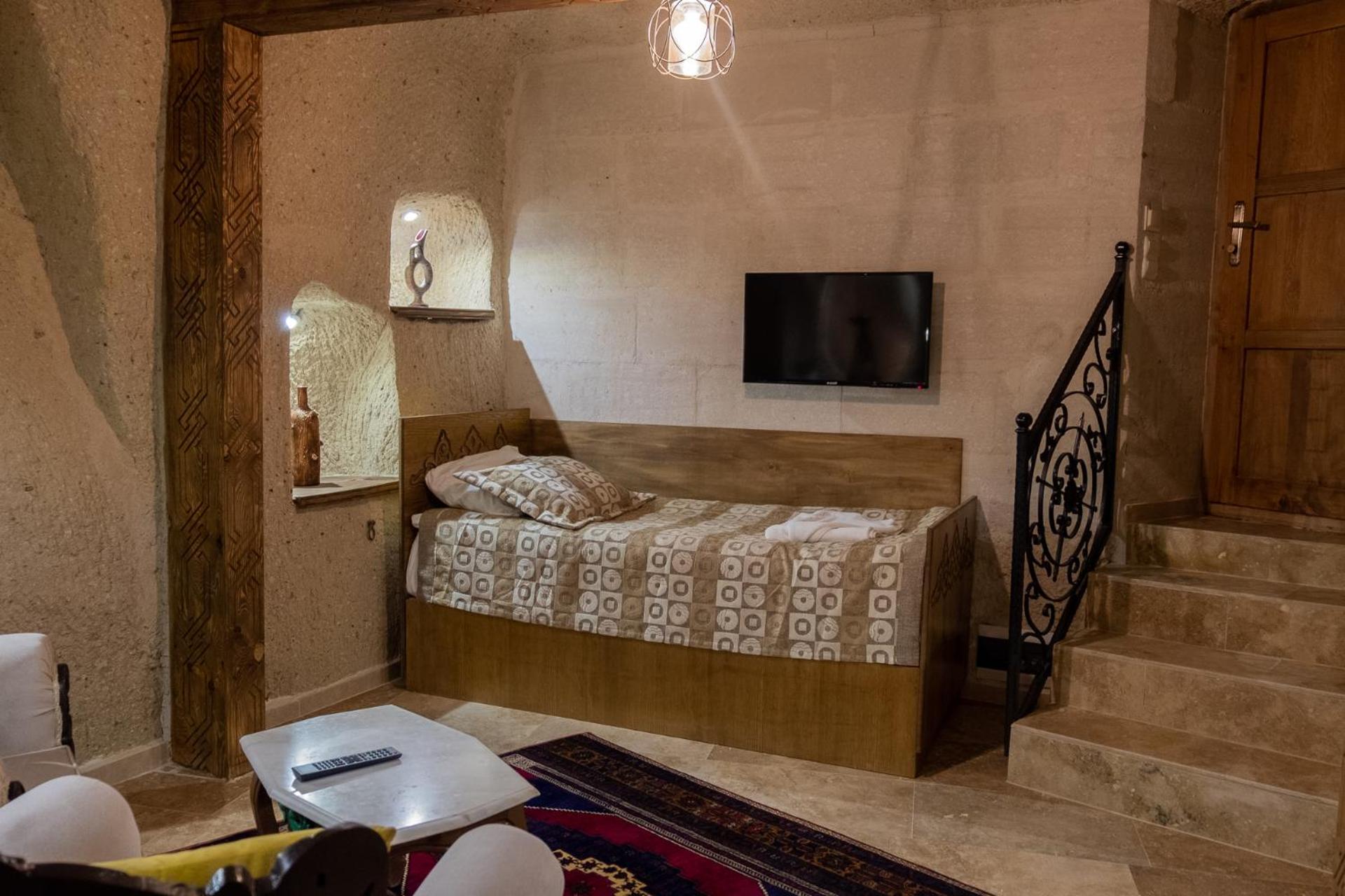 Grand Elite Cave Suites - Image 141