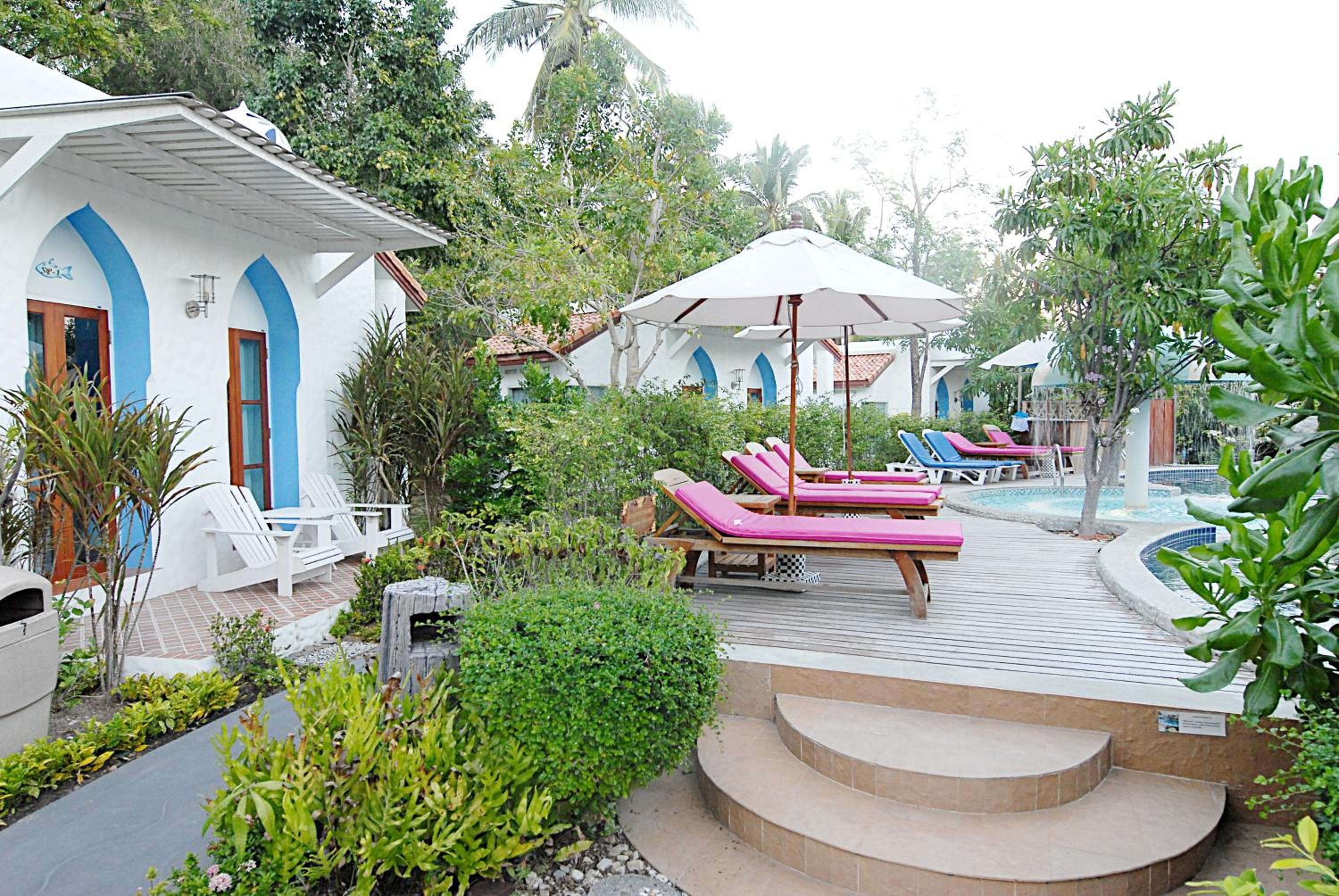 Baanmontra Beach Resort - Bankrut