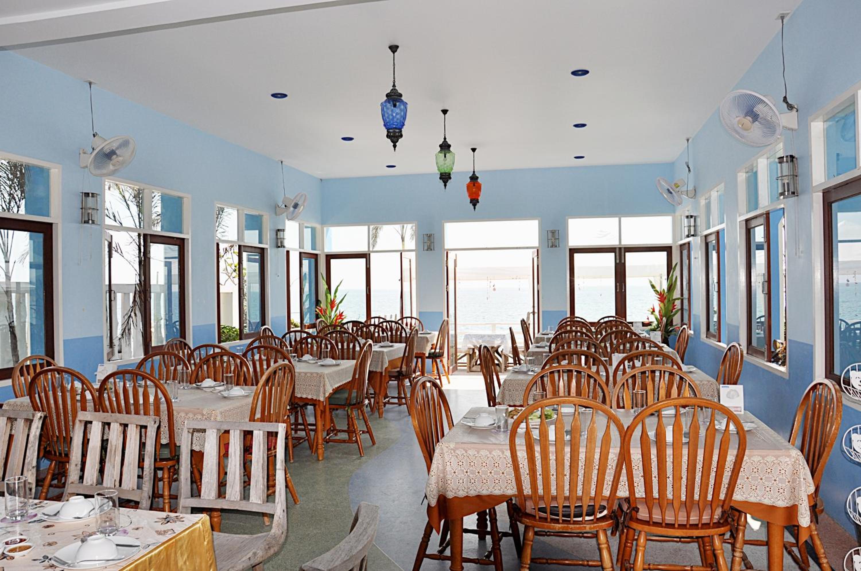 Baanmontra Beach Resort - Bankrut