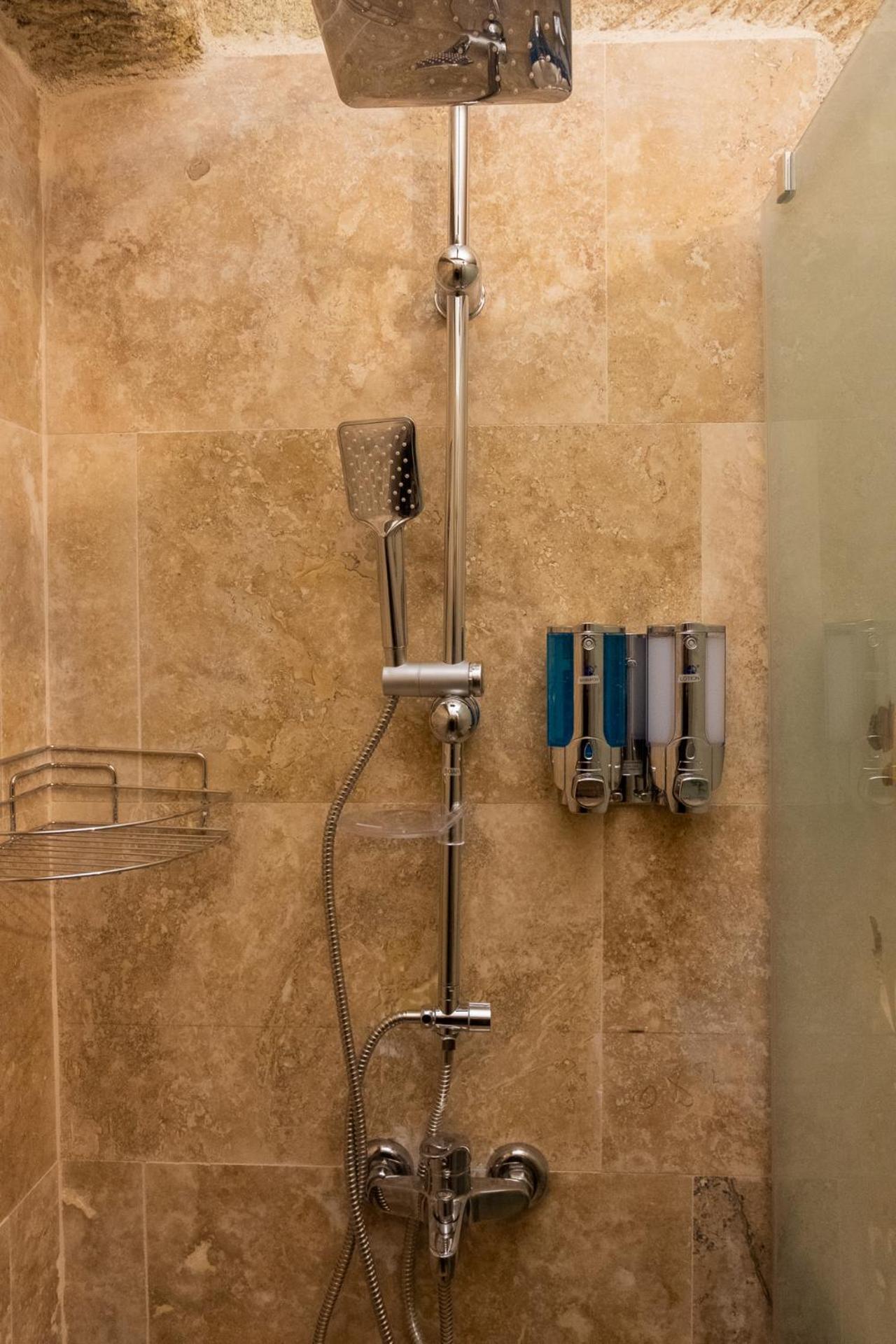 Grand Elite Cave Suites - Image 114