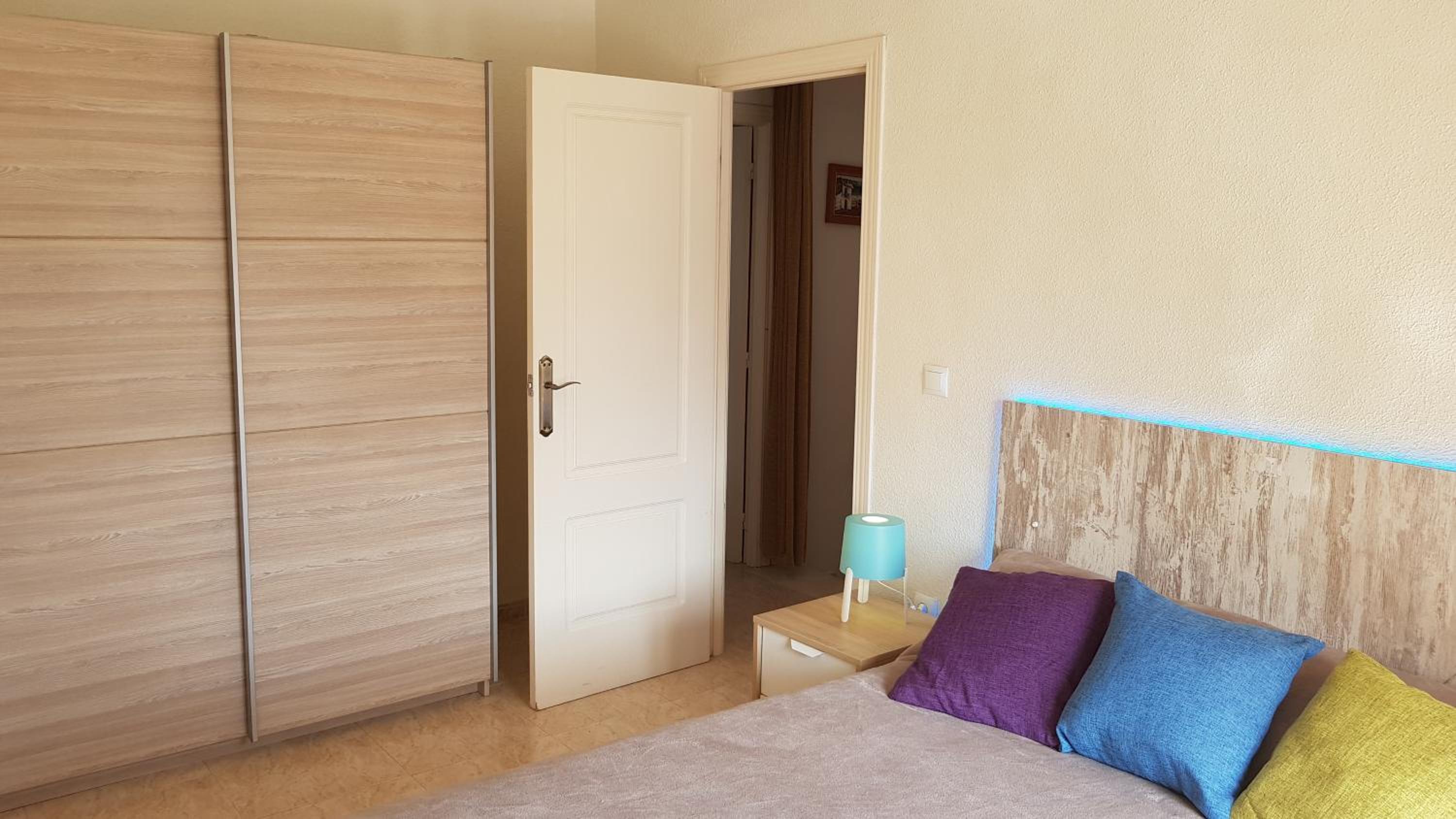 Villa La Zenia, Private pool, 10min walk to La Zenia Beach, for 6 people