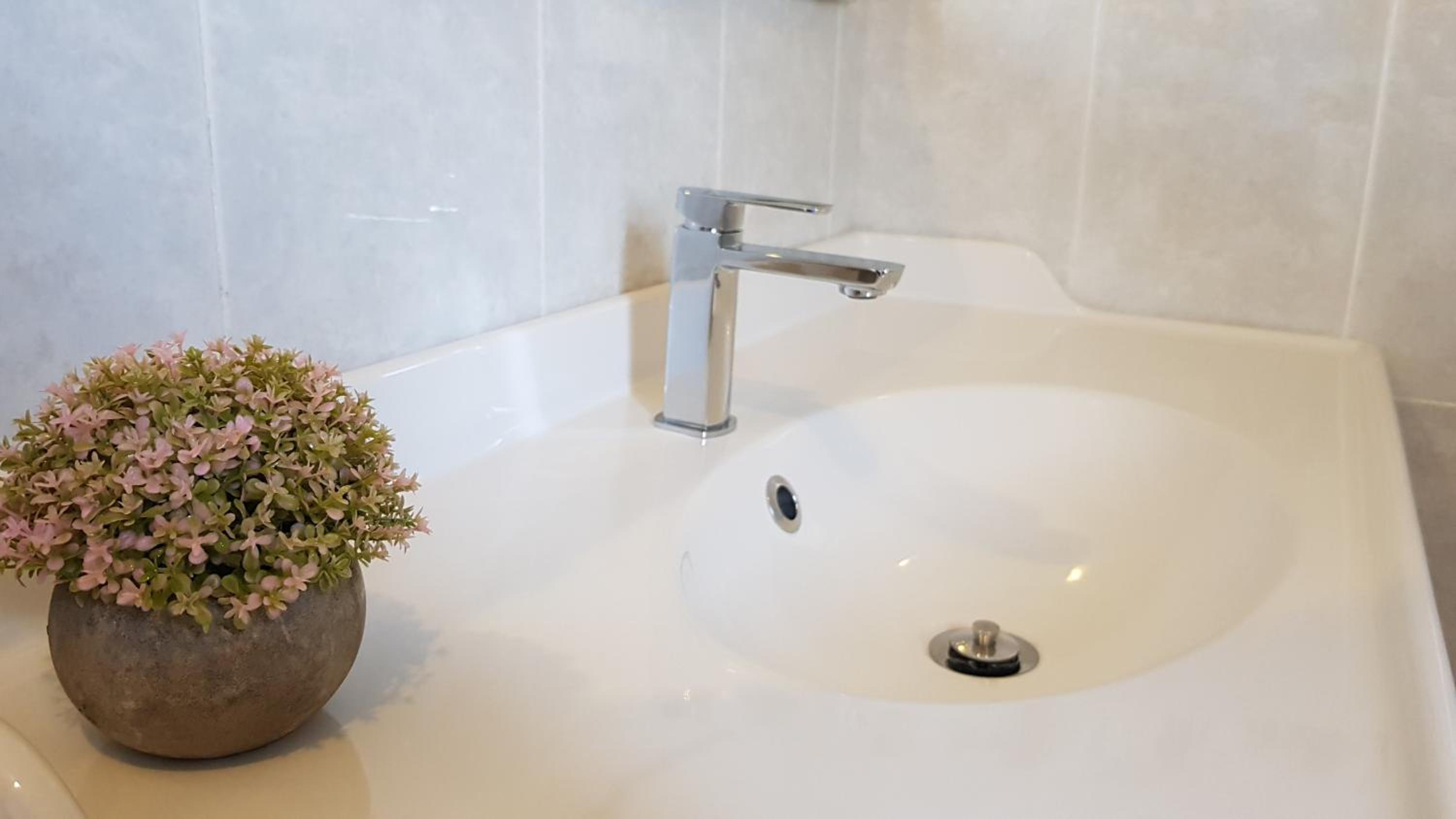 Villa La Zenia, Private pool, 10min walk to La Zenia Beach, for 6 people