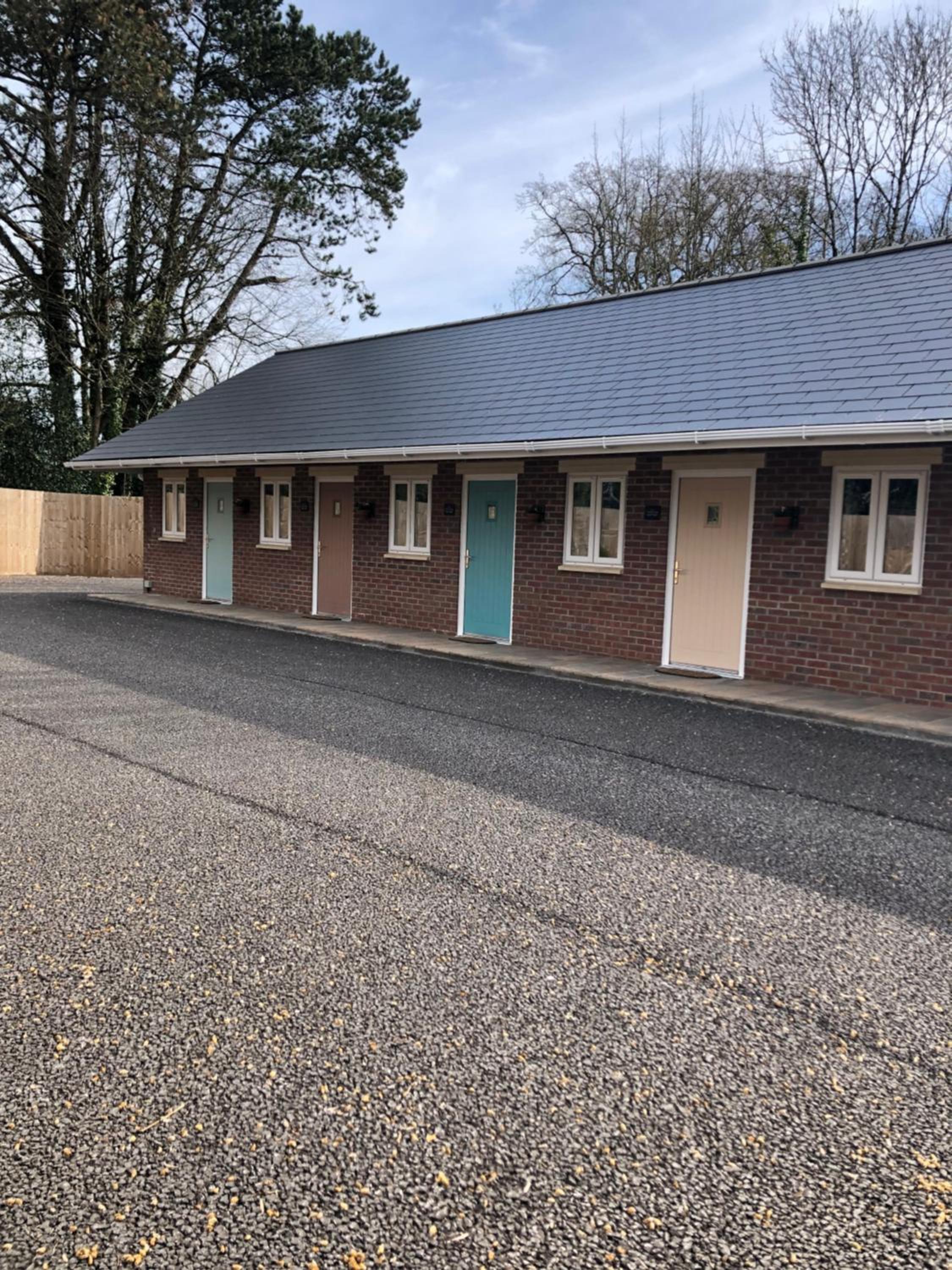 Hotel De Courceys Manor Suites & Cottages - Image 1