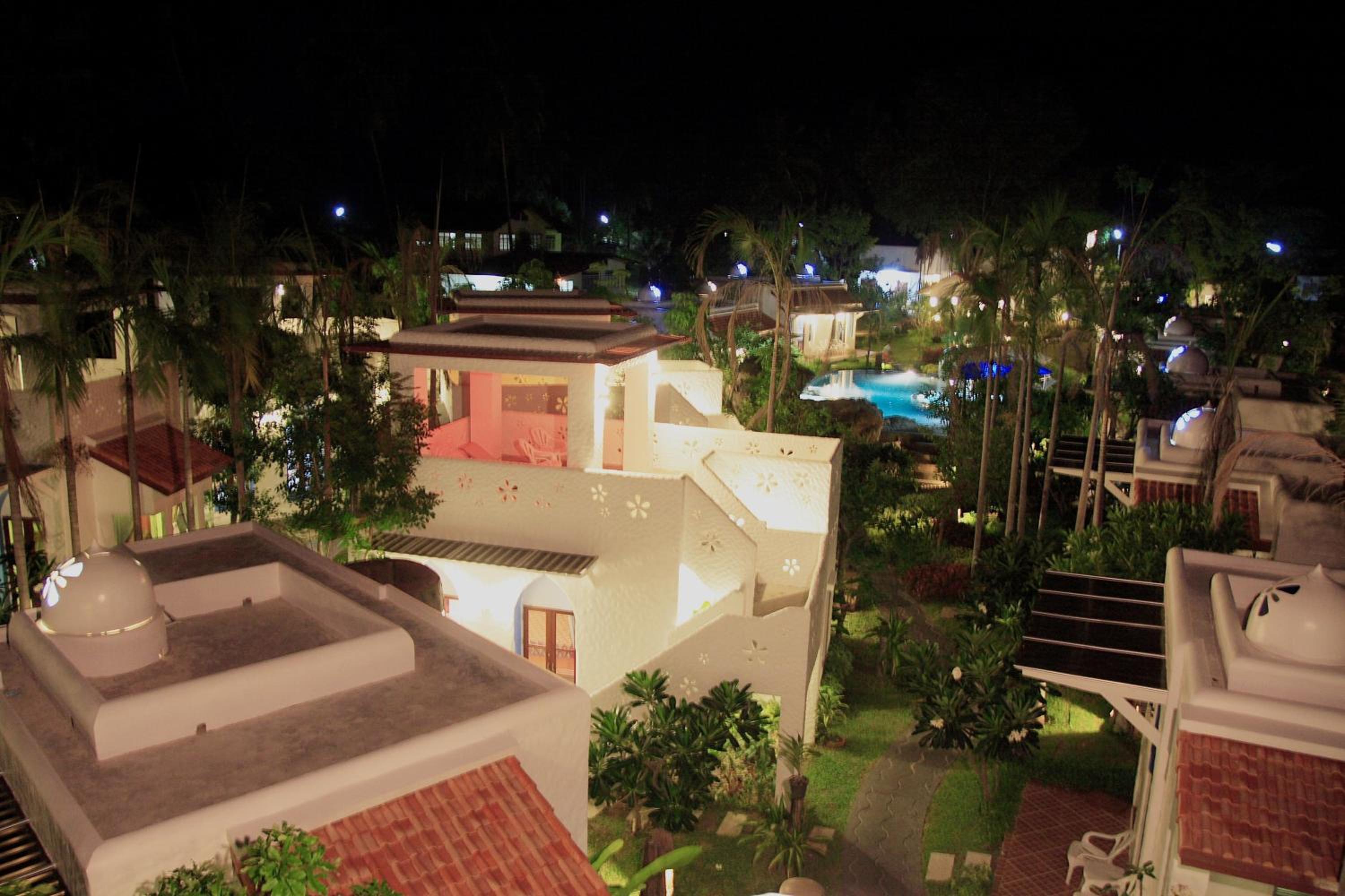 Baanmontra Beach Resort - Bankrut